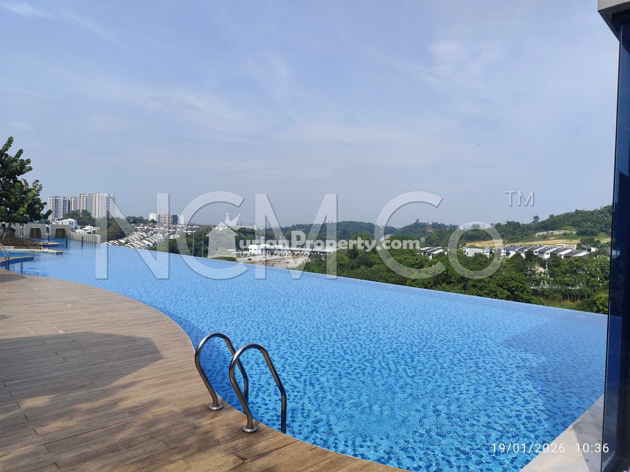 Apartment For Auction at Sutera Pines