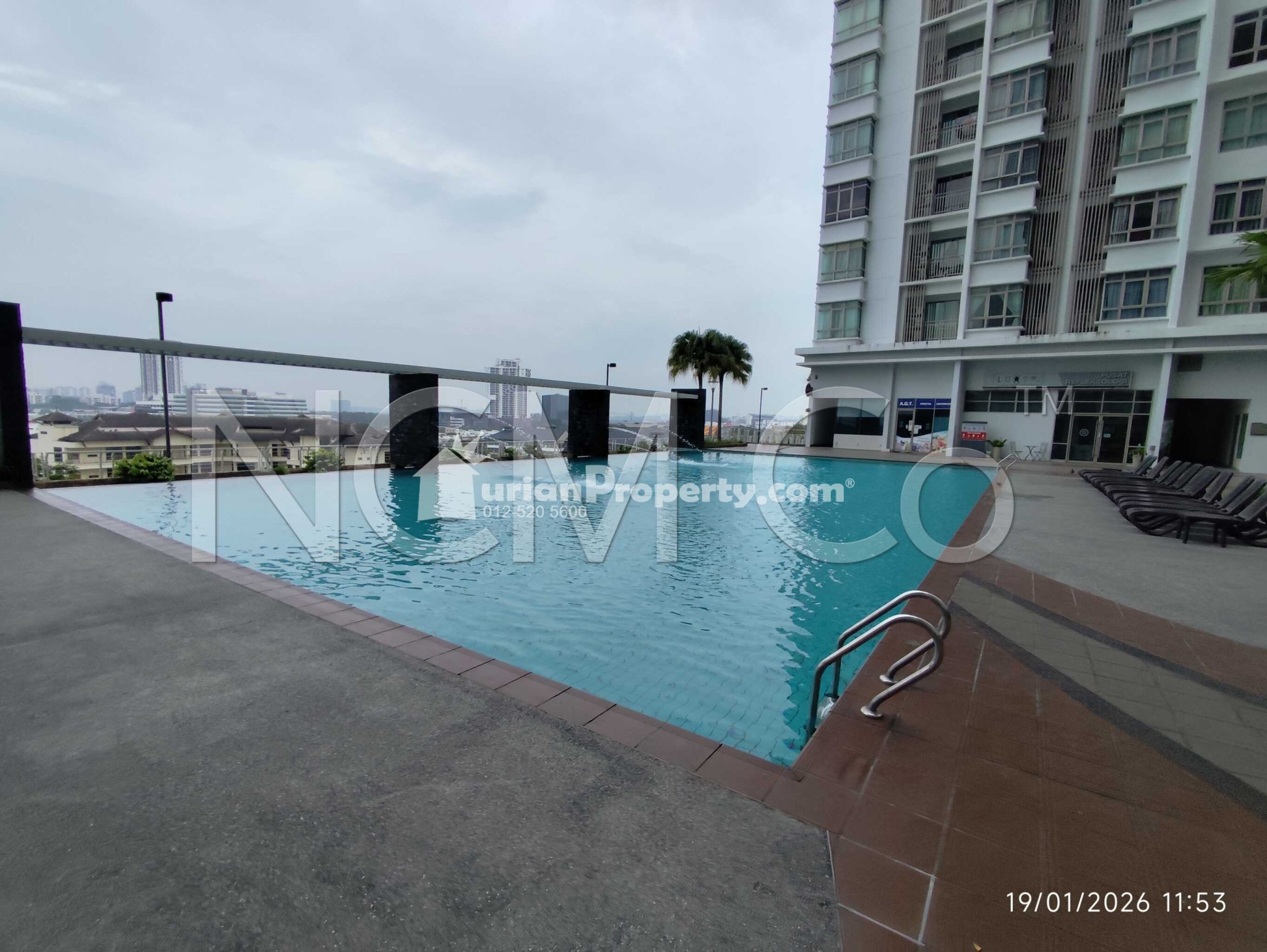 Serviced Residence For Auction at Shaftsbury Serviced Suites