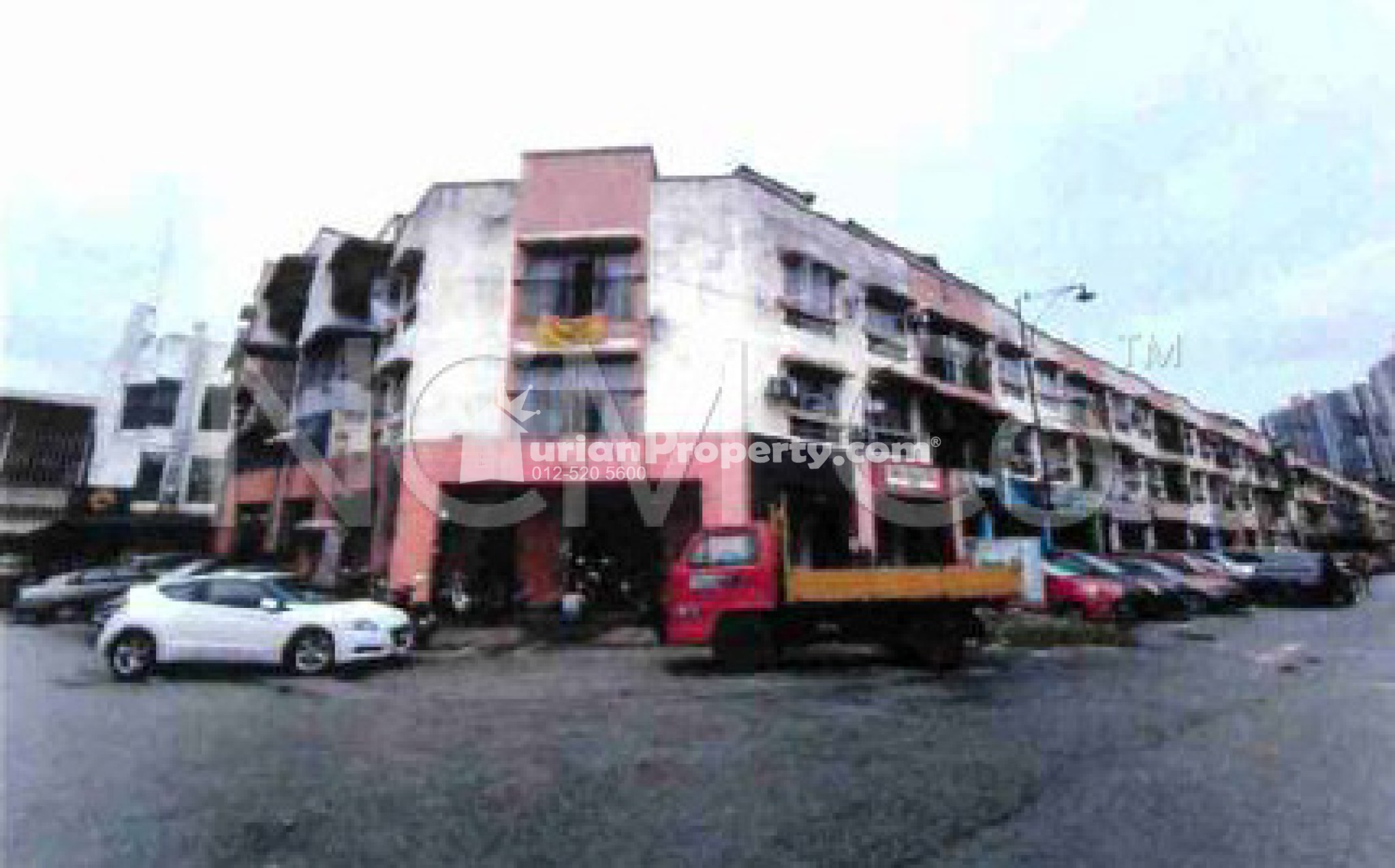 Apartment For Auction at Vista Shop Apartment