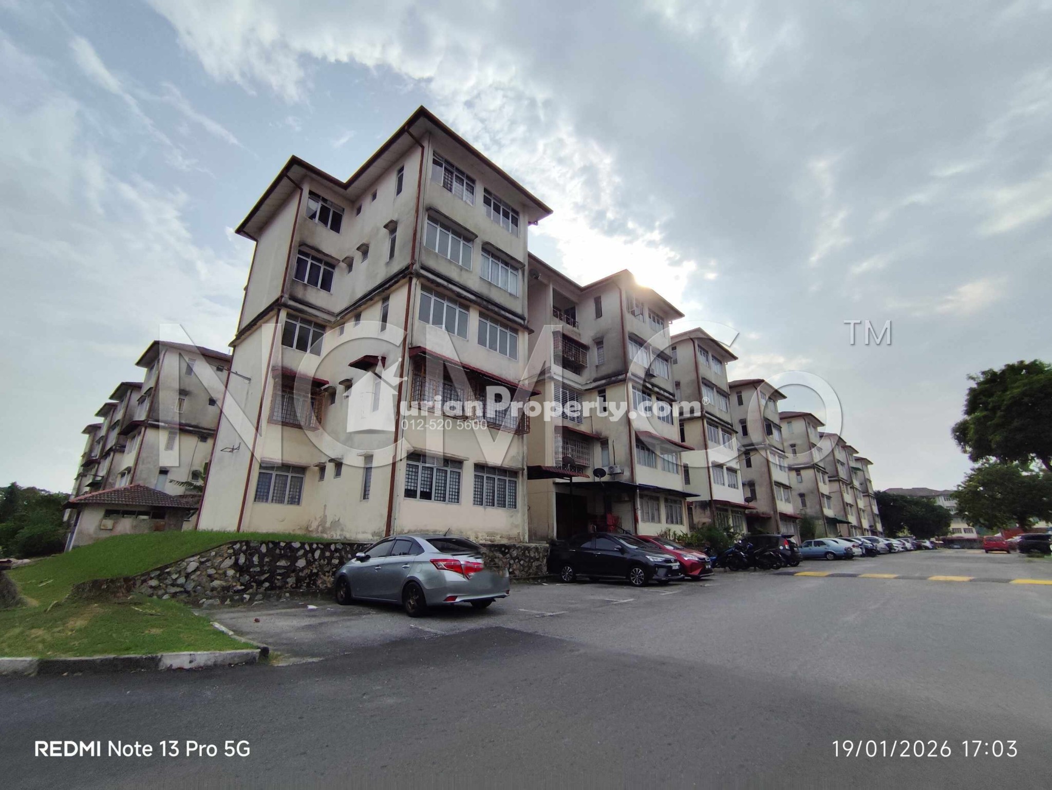 Apartment For Auction at Pangsapuri Seri Inai