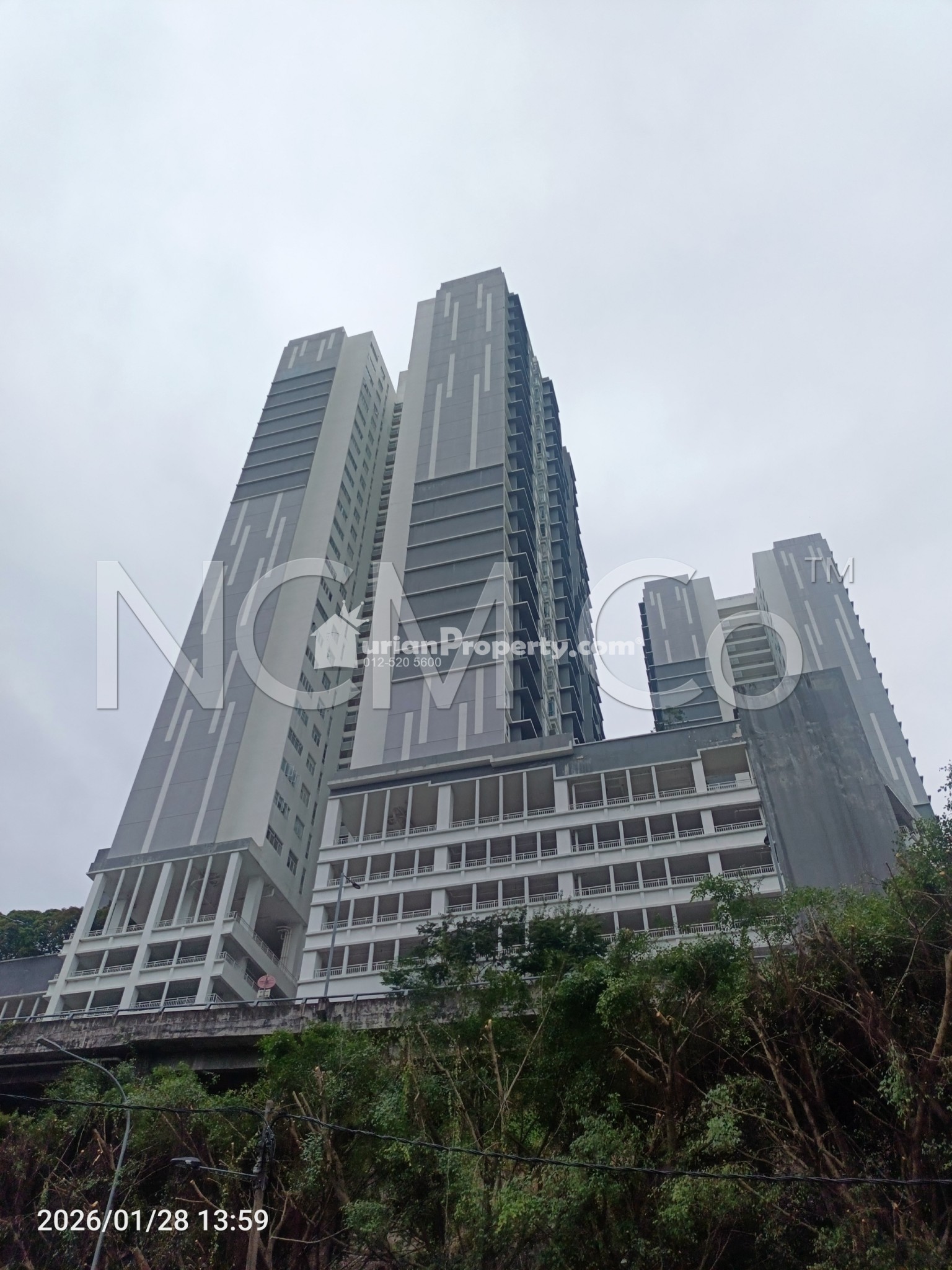 Condo For Auction at Green Residence