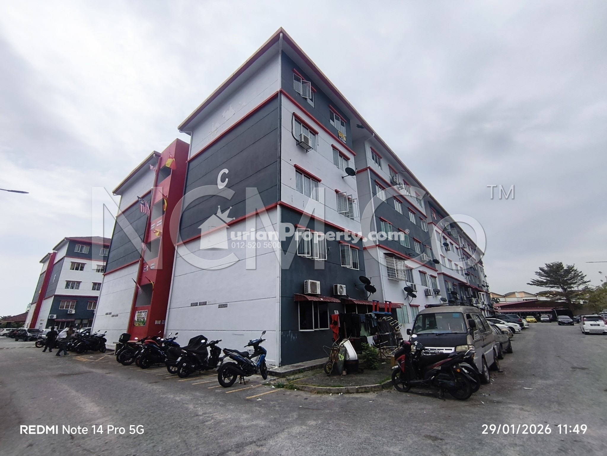 Apartment For Auction at Pangsapuri Seri Saujana