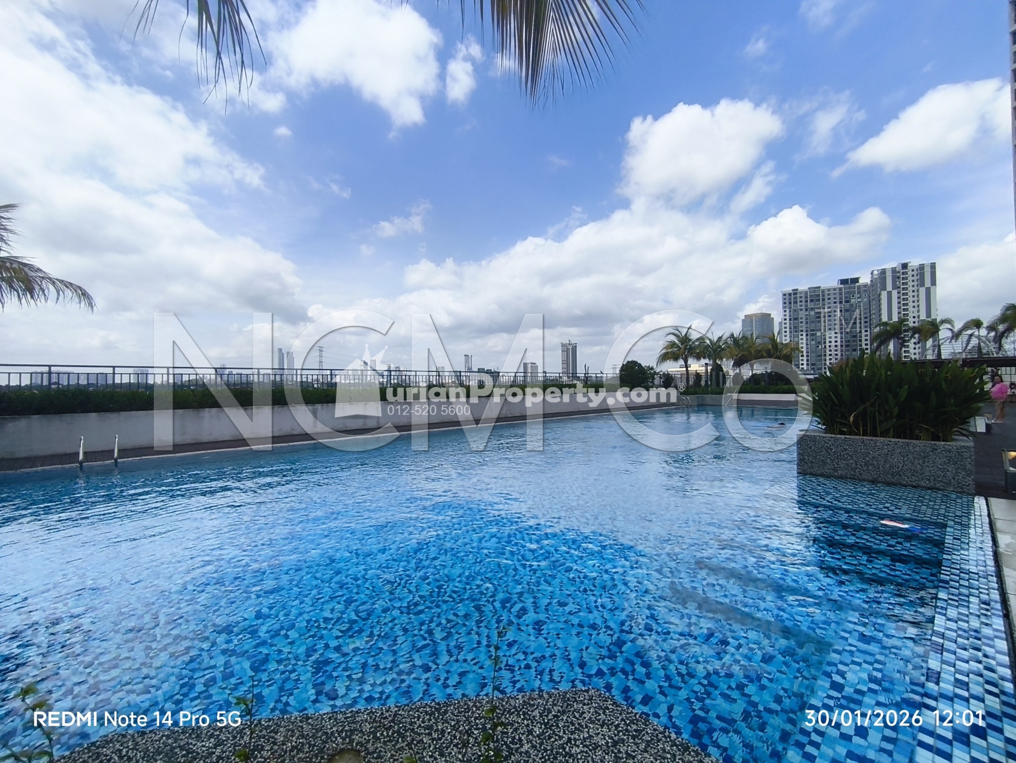 Apartment For Auction at Botanika