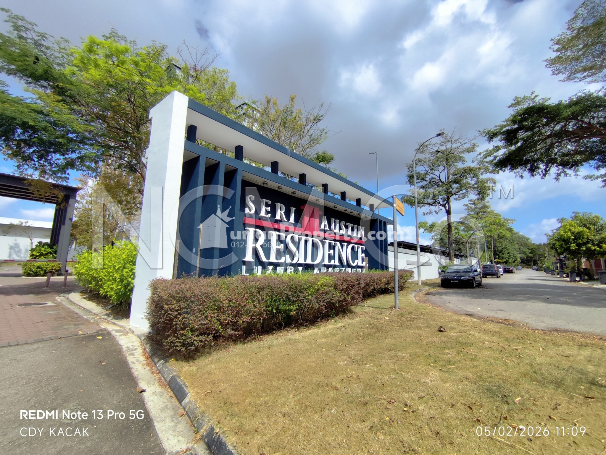Apartment For Auction at Seri Austin Residences