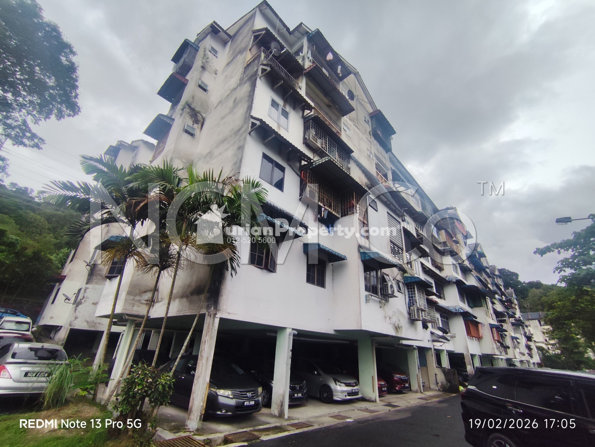 Apartment For Auction at Antara Apartment