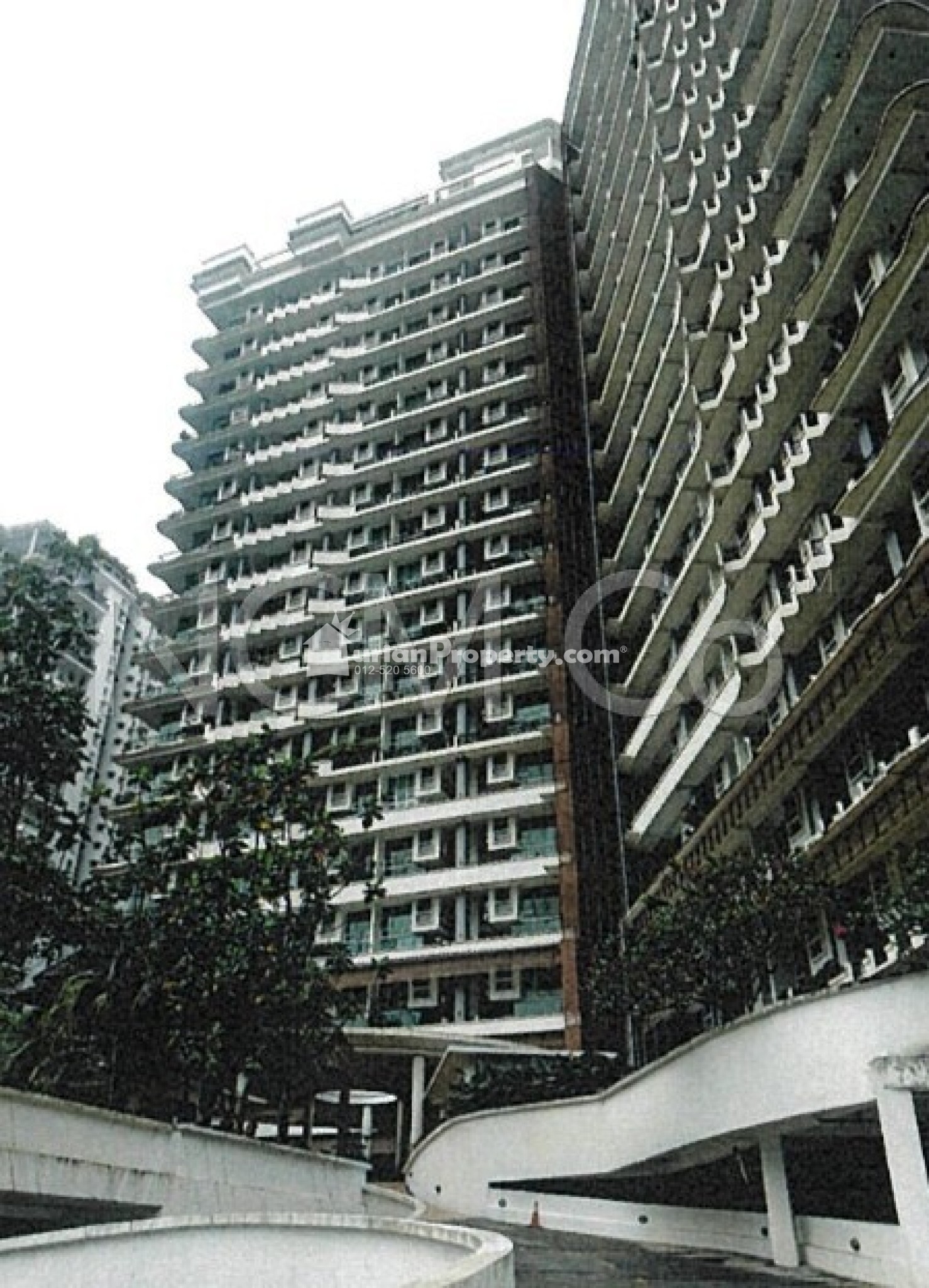 Condo For Auction at Armanee Terrace