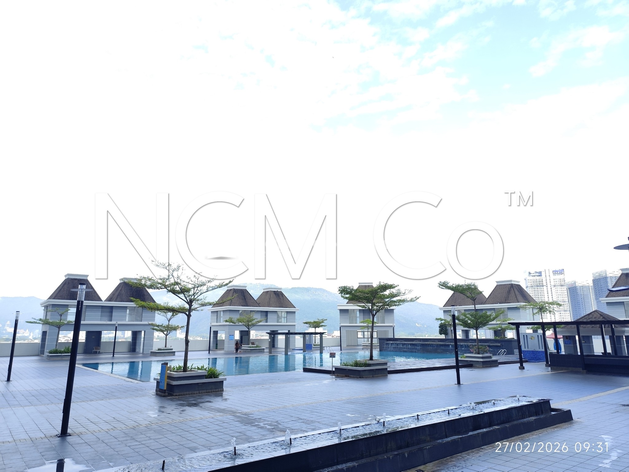 Condo For Auction at Birch The Plaza