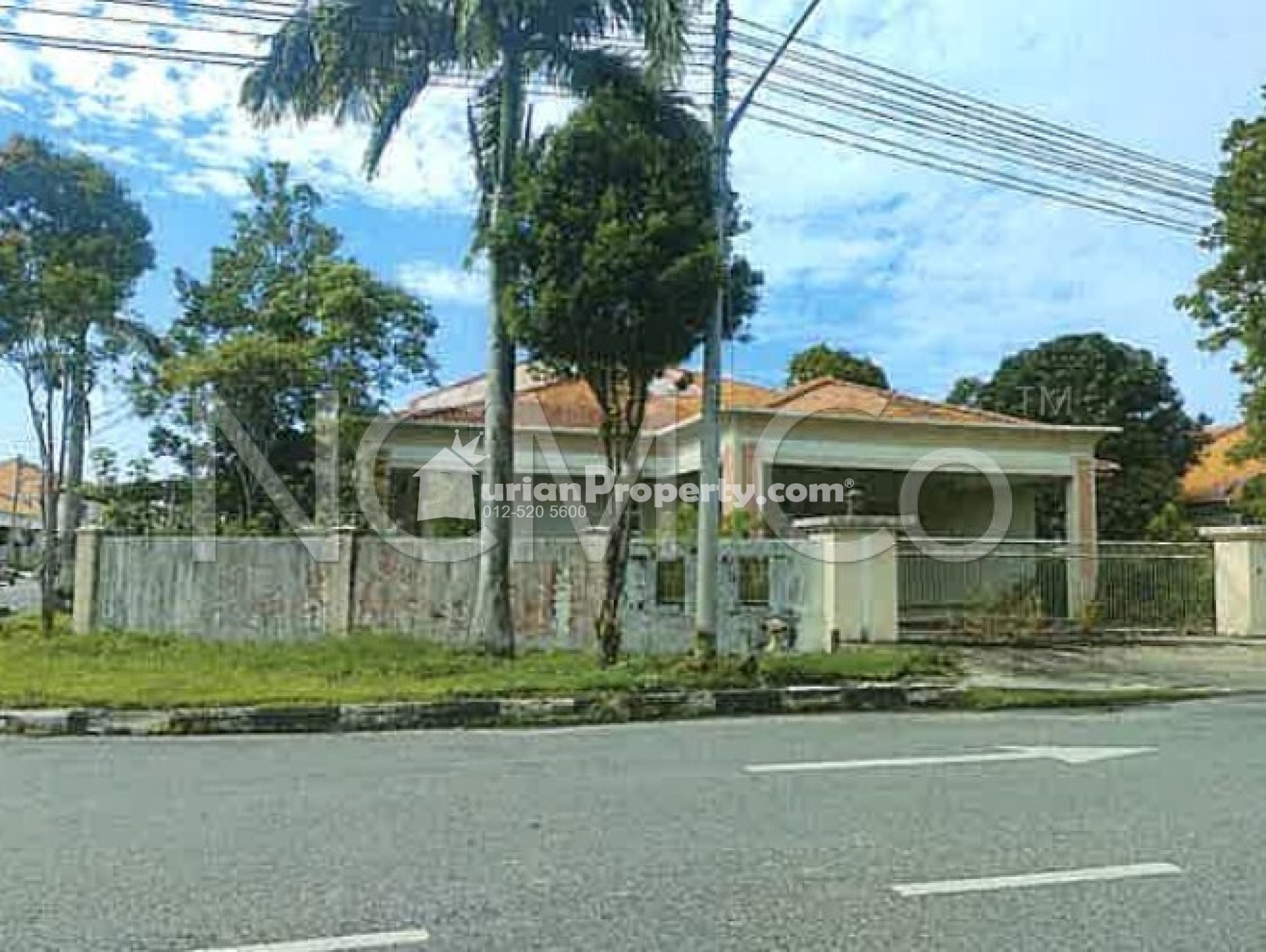 Terrace House For Auction at Miri