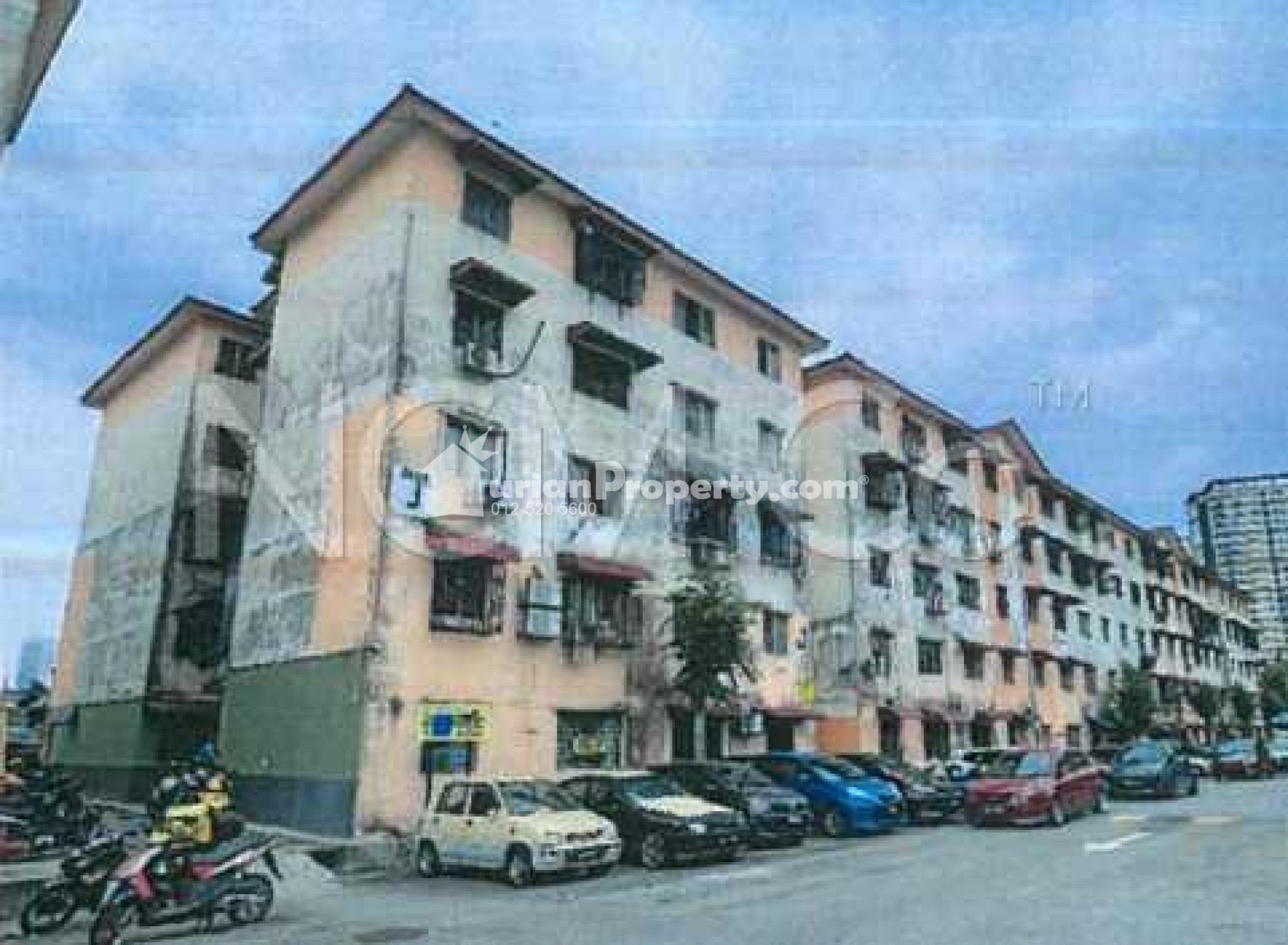 Apartment For Auction at Idaman Apartment