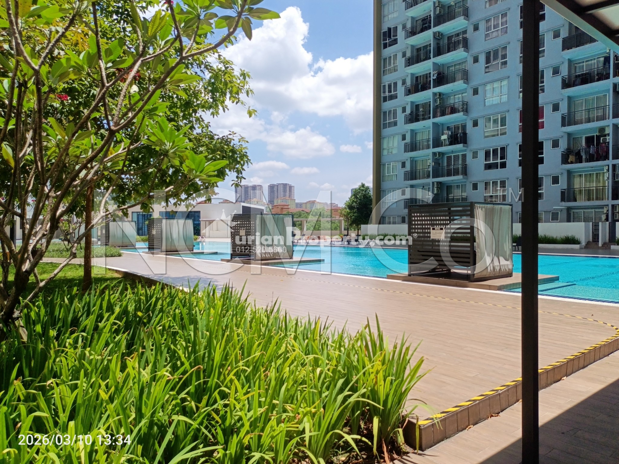 Condo For Auction at Platinum Splendor