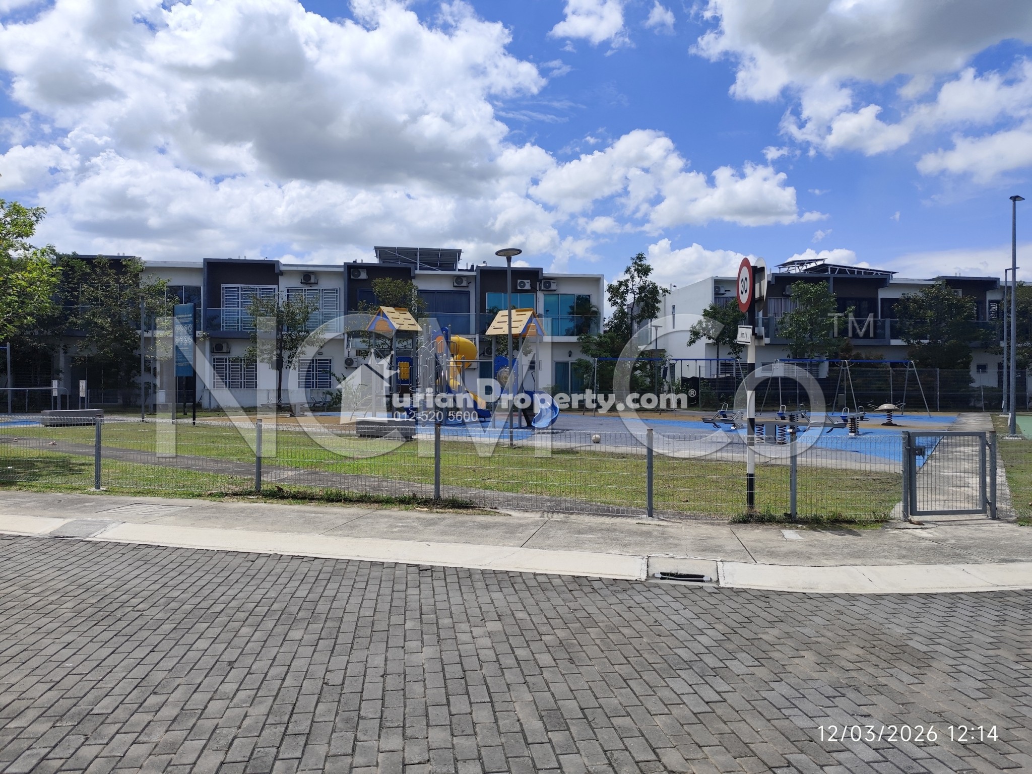 Terrace House For Auction at Casaview @ Cybersouth