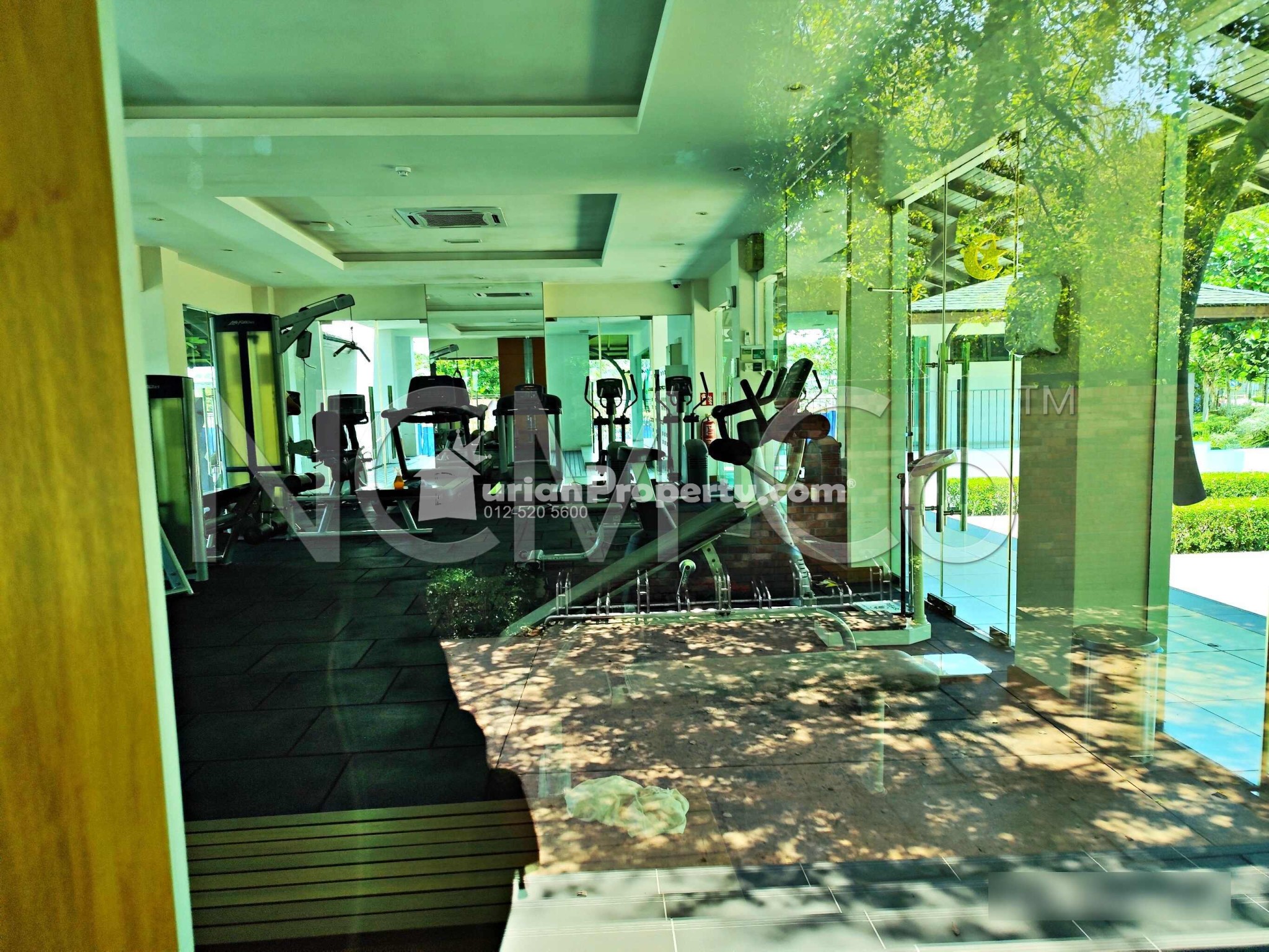 Terrace House For Auction at The Glades