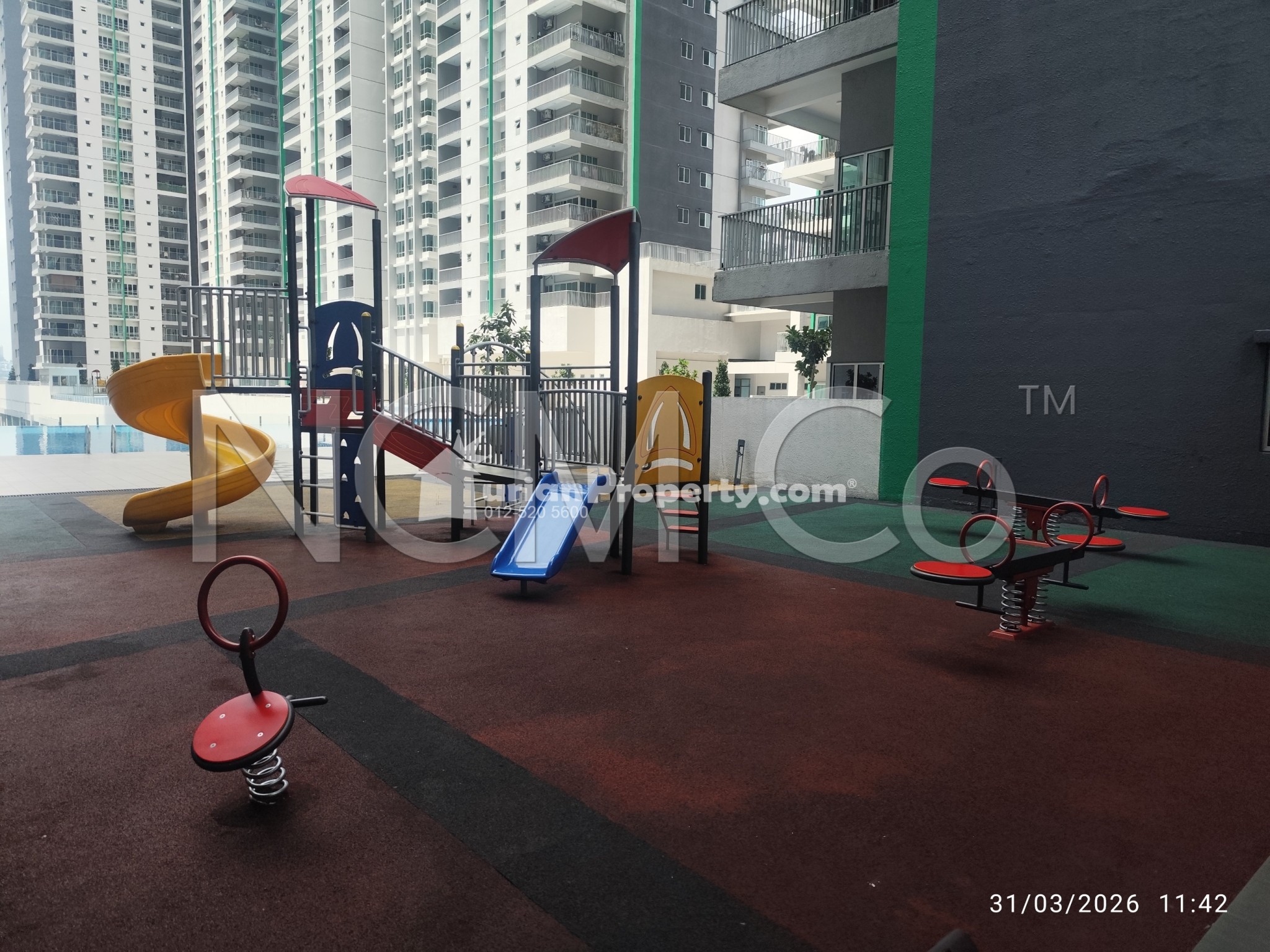 Serviced Residence For Auction at Razak City Residences