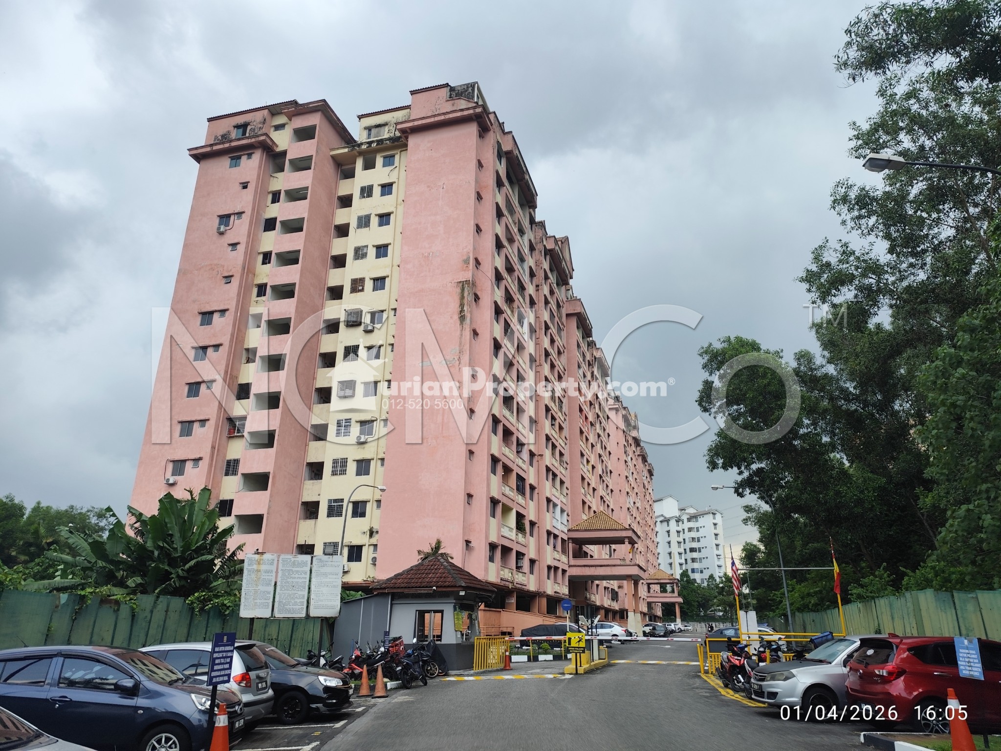 Apartment For Auction at Anggerik Villa 2 Apartment