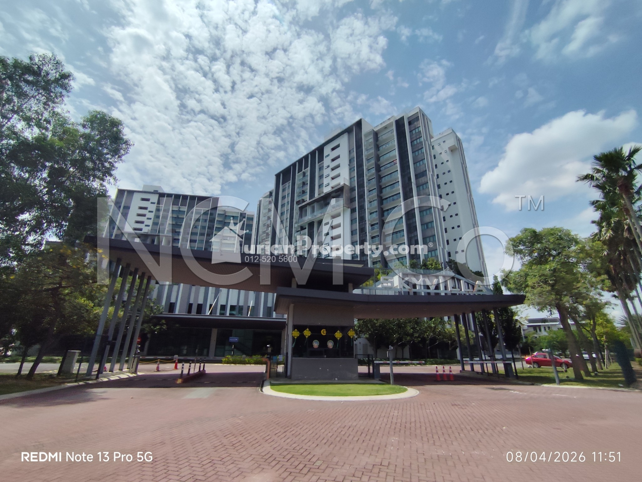 Condo For Auction at Skyvilla