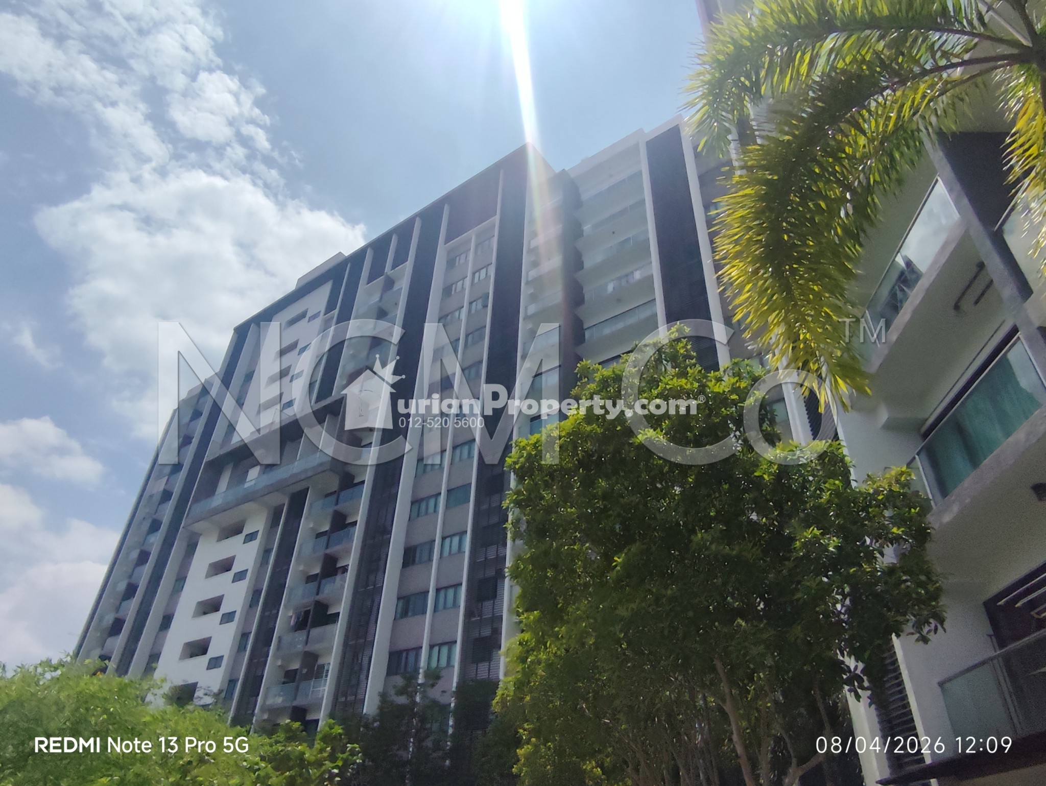 Condo For Auction at Skyvilla