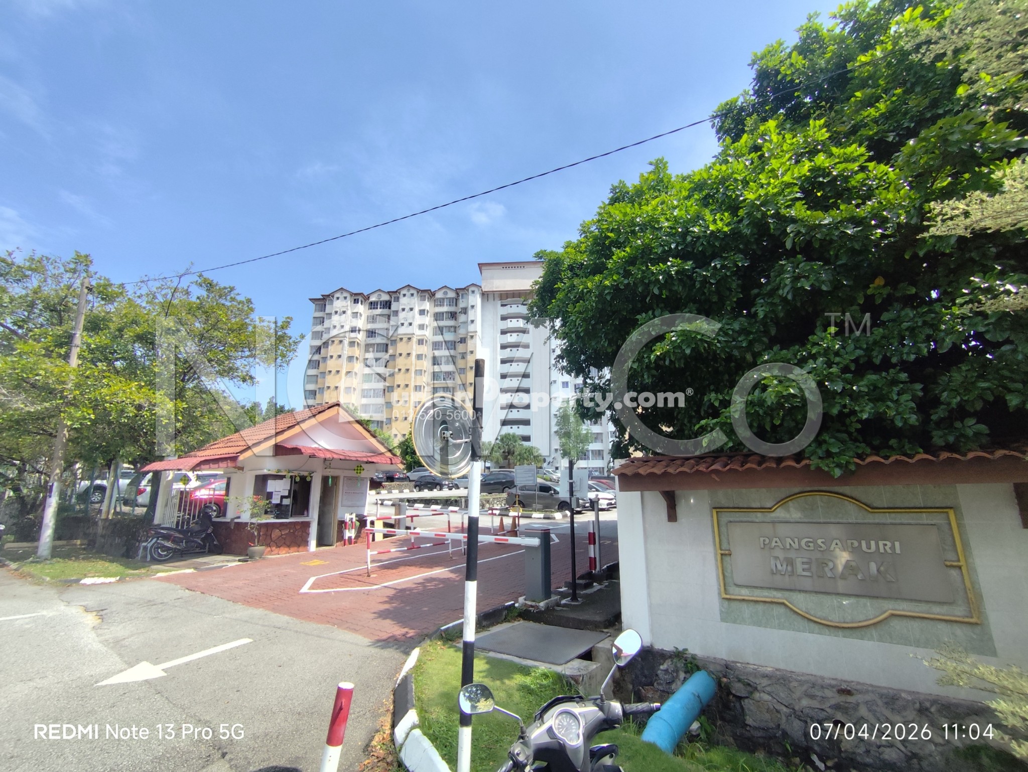 Apartment For Auction at Merak Apartment