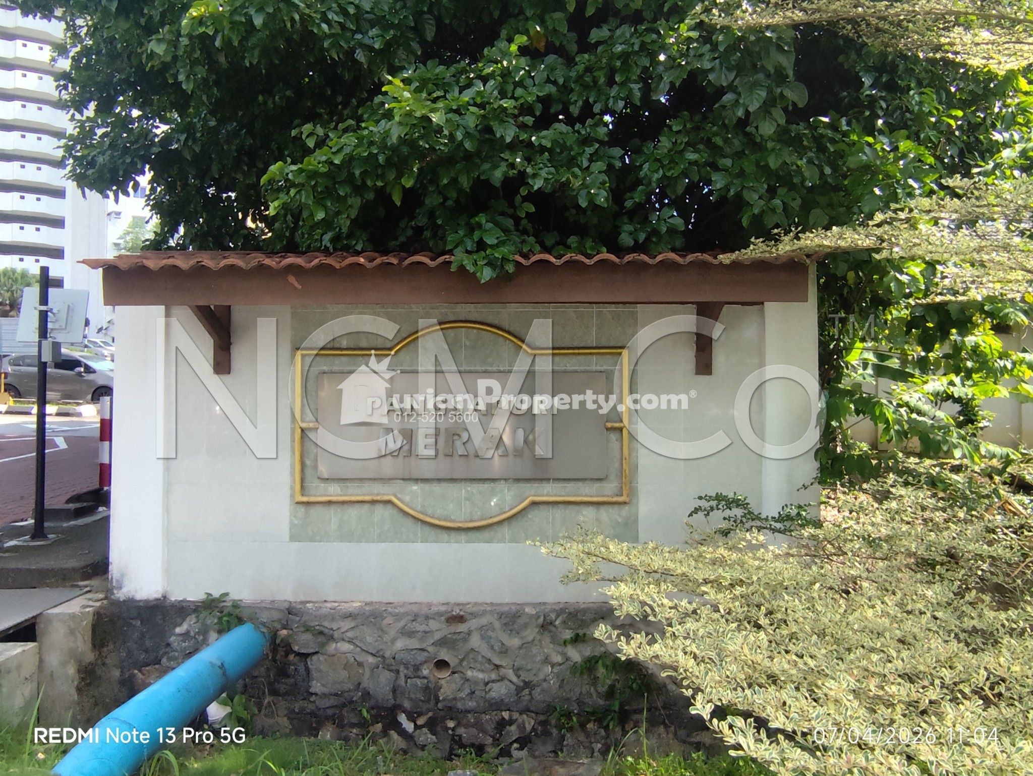 Apartment For Auction at Merak Apartment