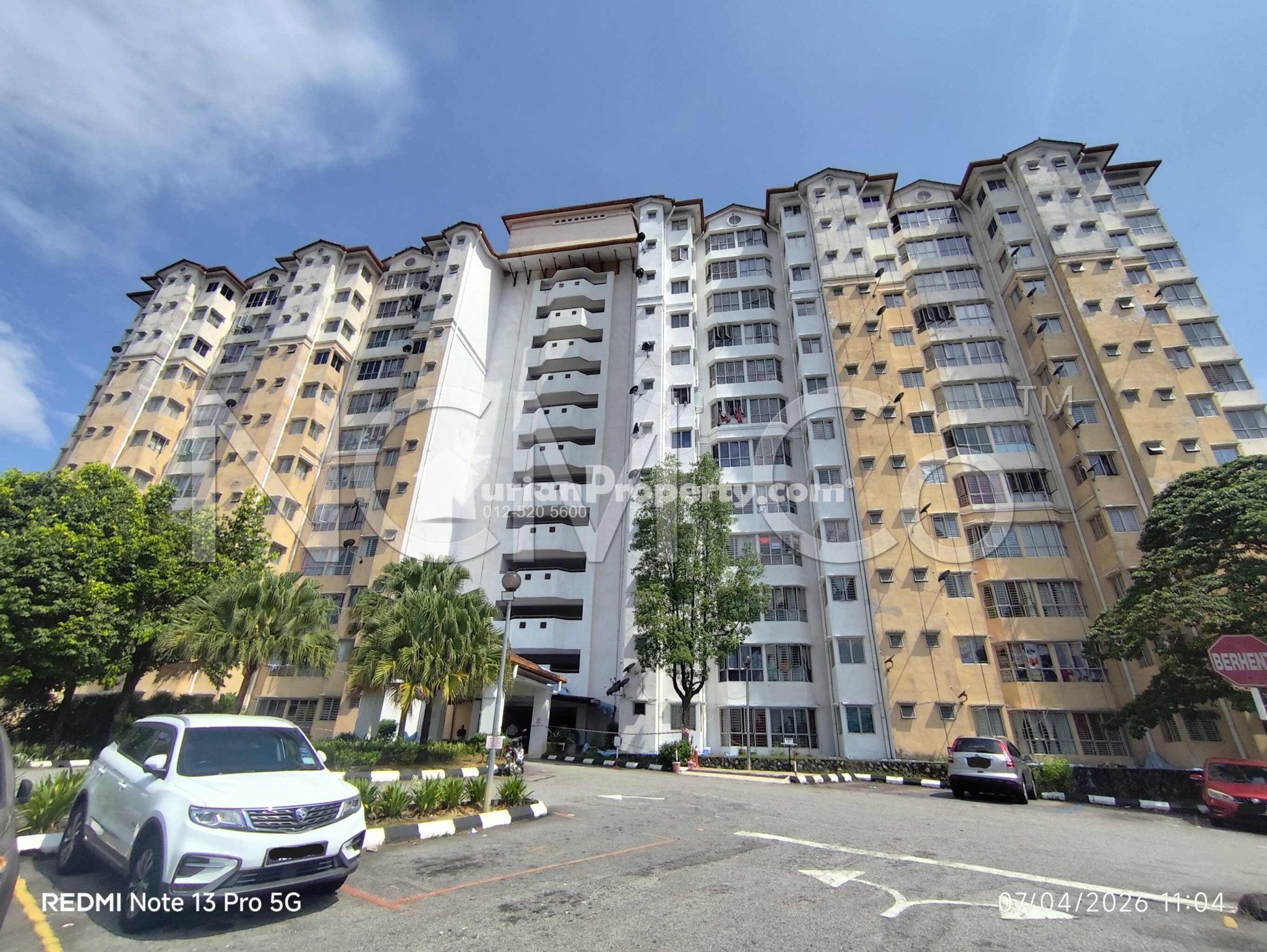 Apartment For Auction at Merak Apartment