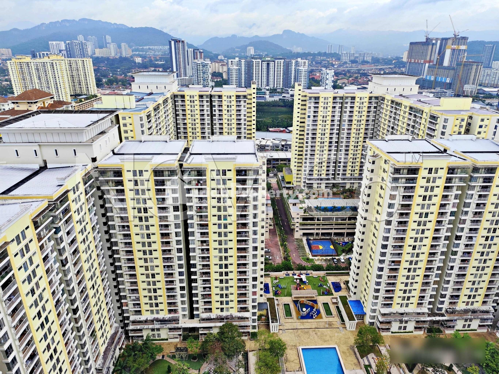 Apartment For Auction at Vista Danau Kota Residensi