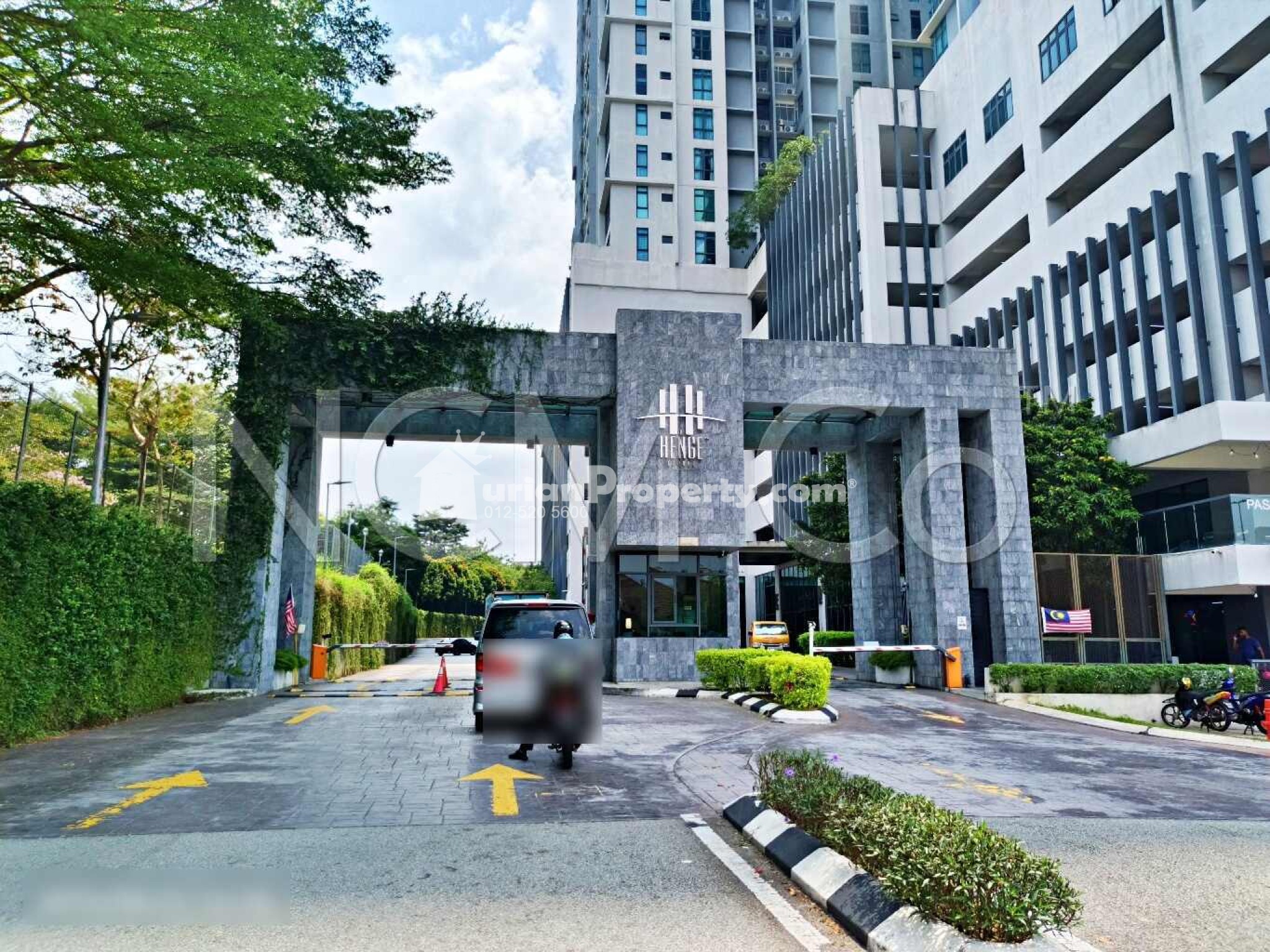 Condo For Auction at The Henge