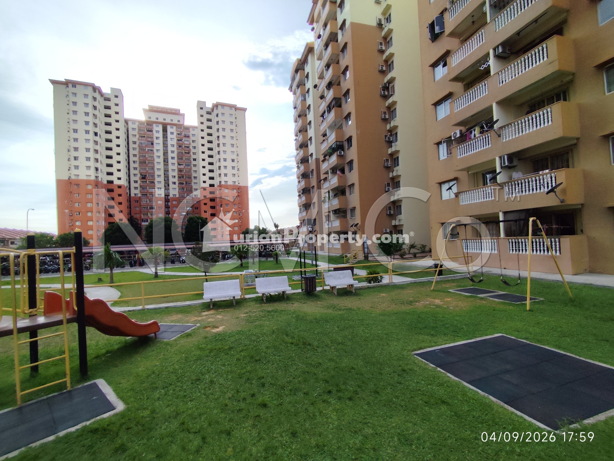 Apartment For Auction at Sri Lavender Apartment