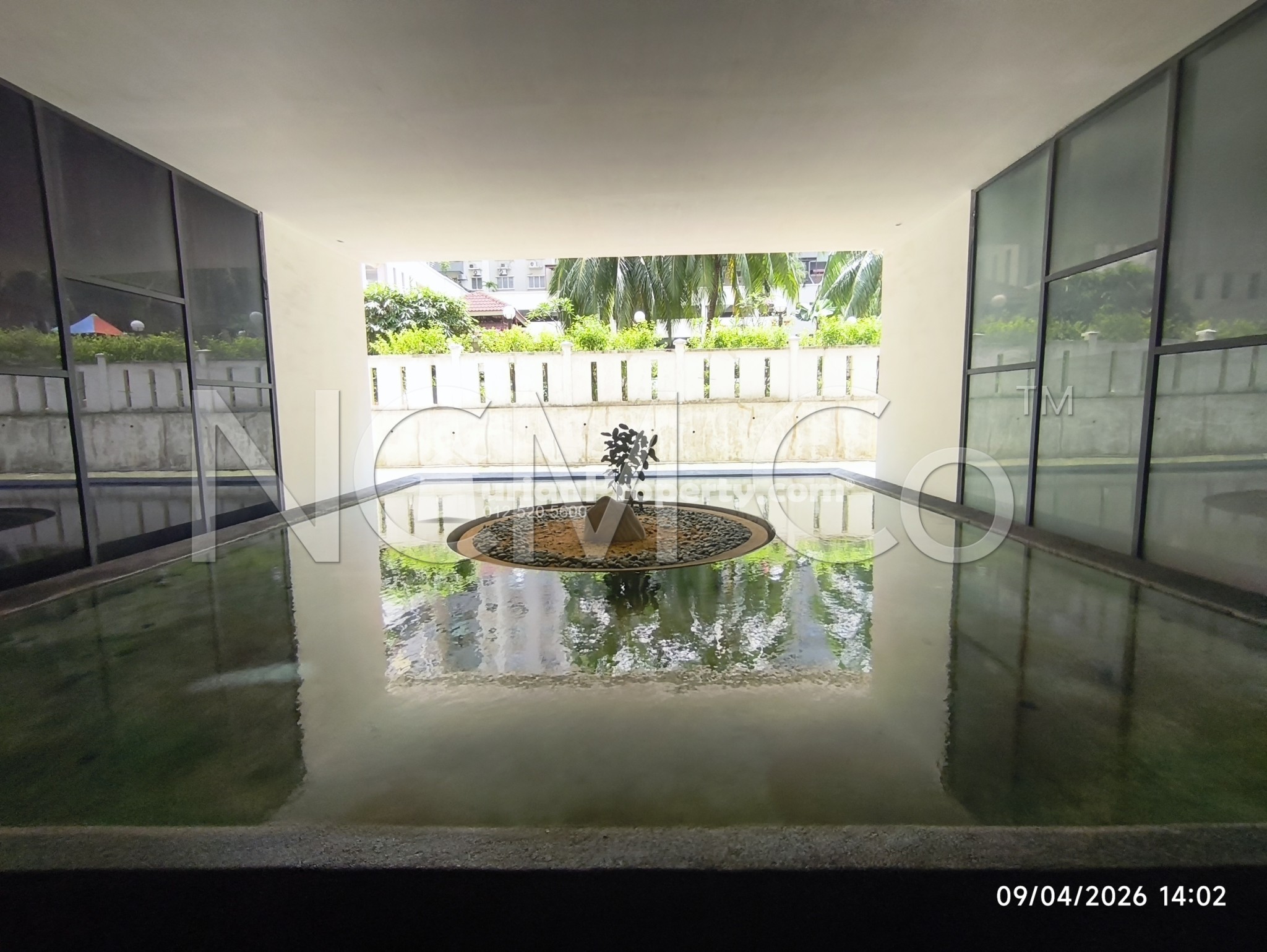 Condo For Auction at The Andes