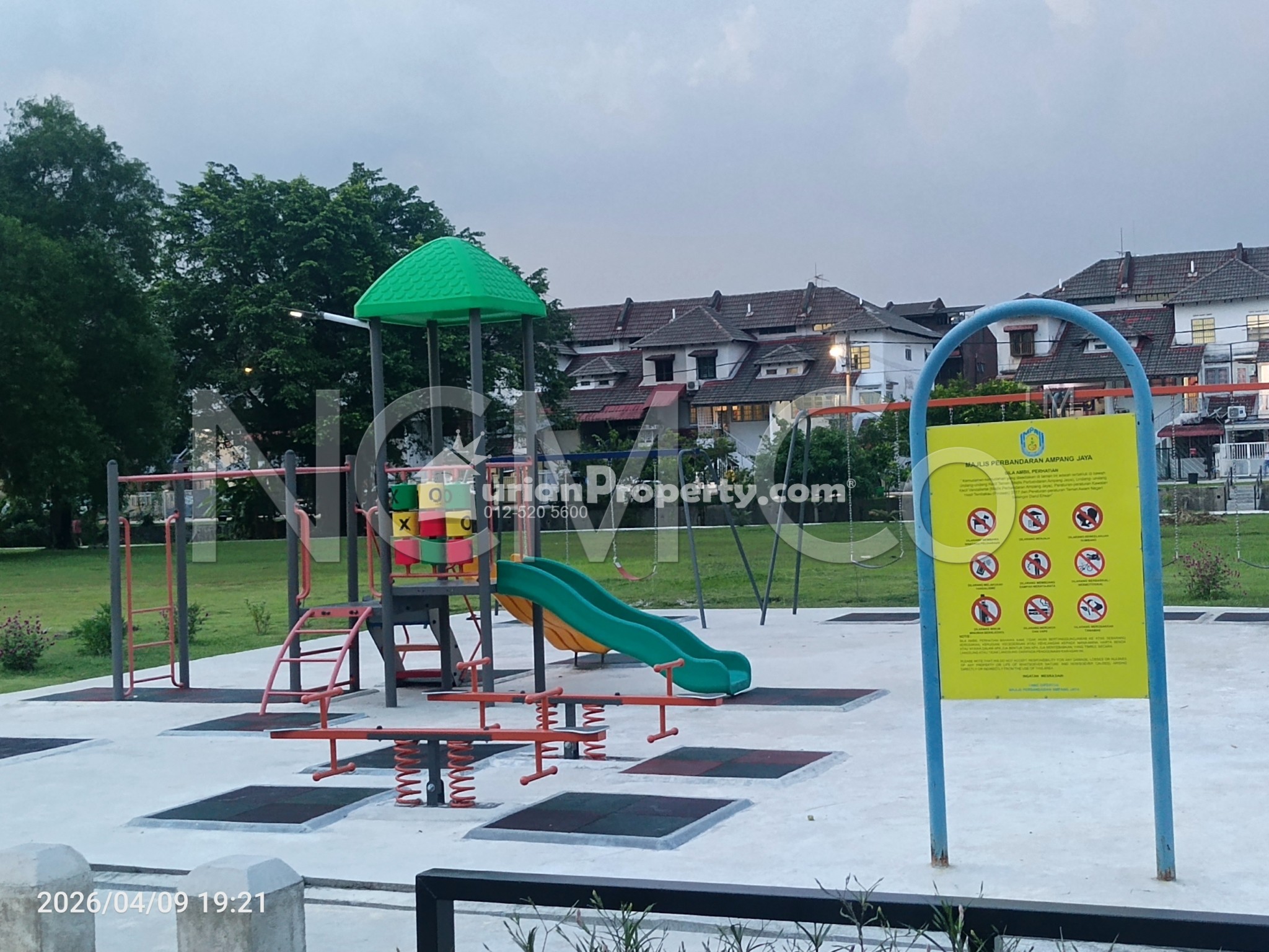 Terrace House For Auction at Taman Lembah Maju