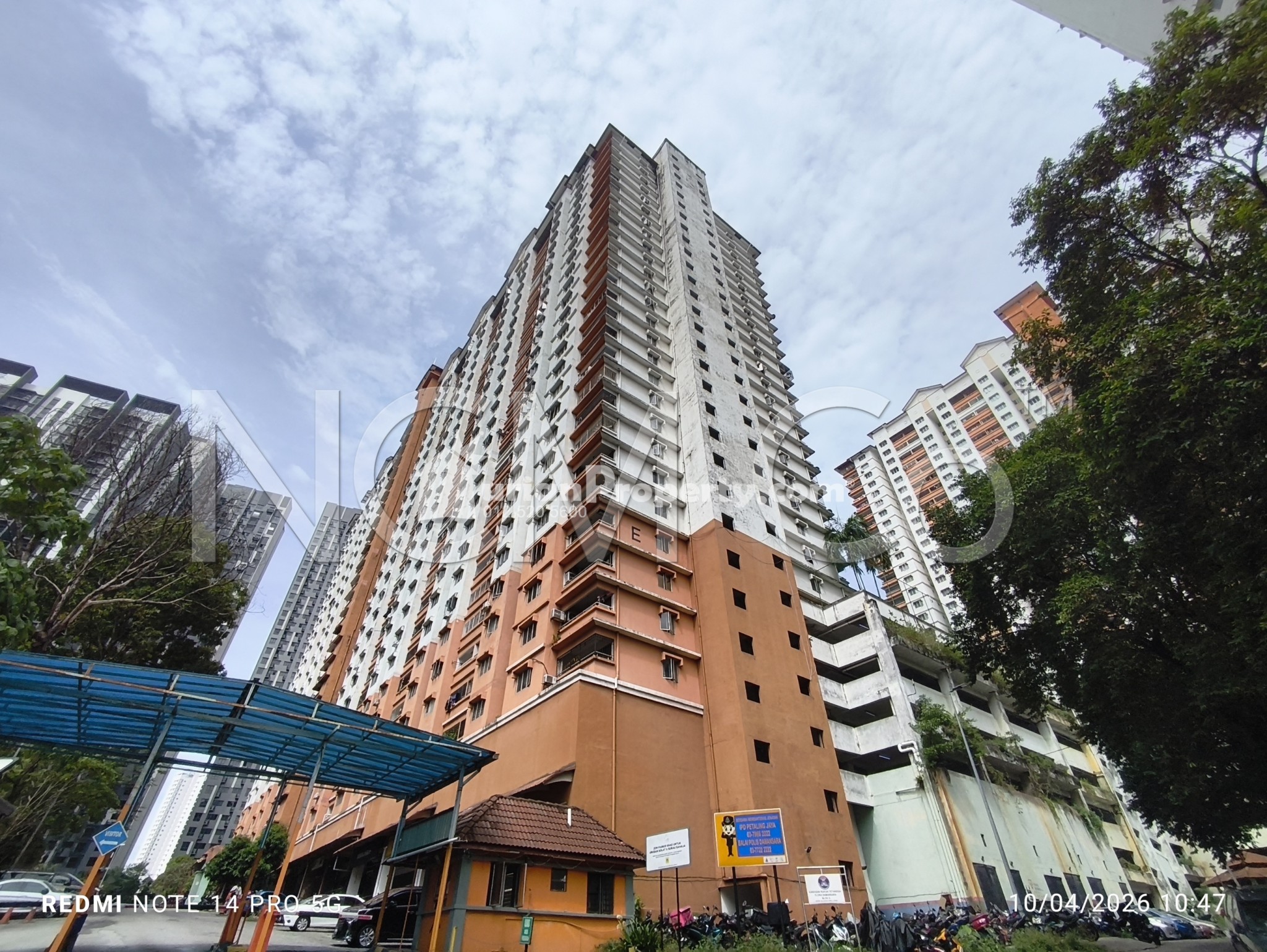 Apartment For Auction at Flora Damansara Apartment