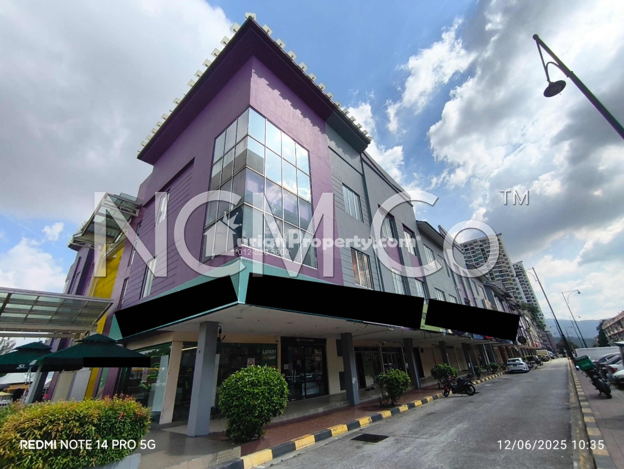 Apartment For Auction at Seasons Square