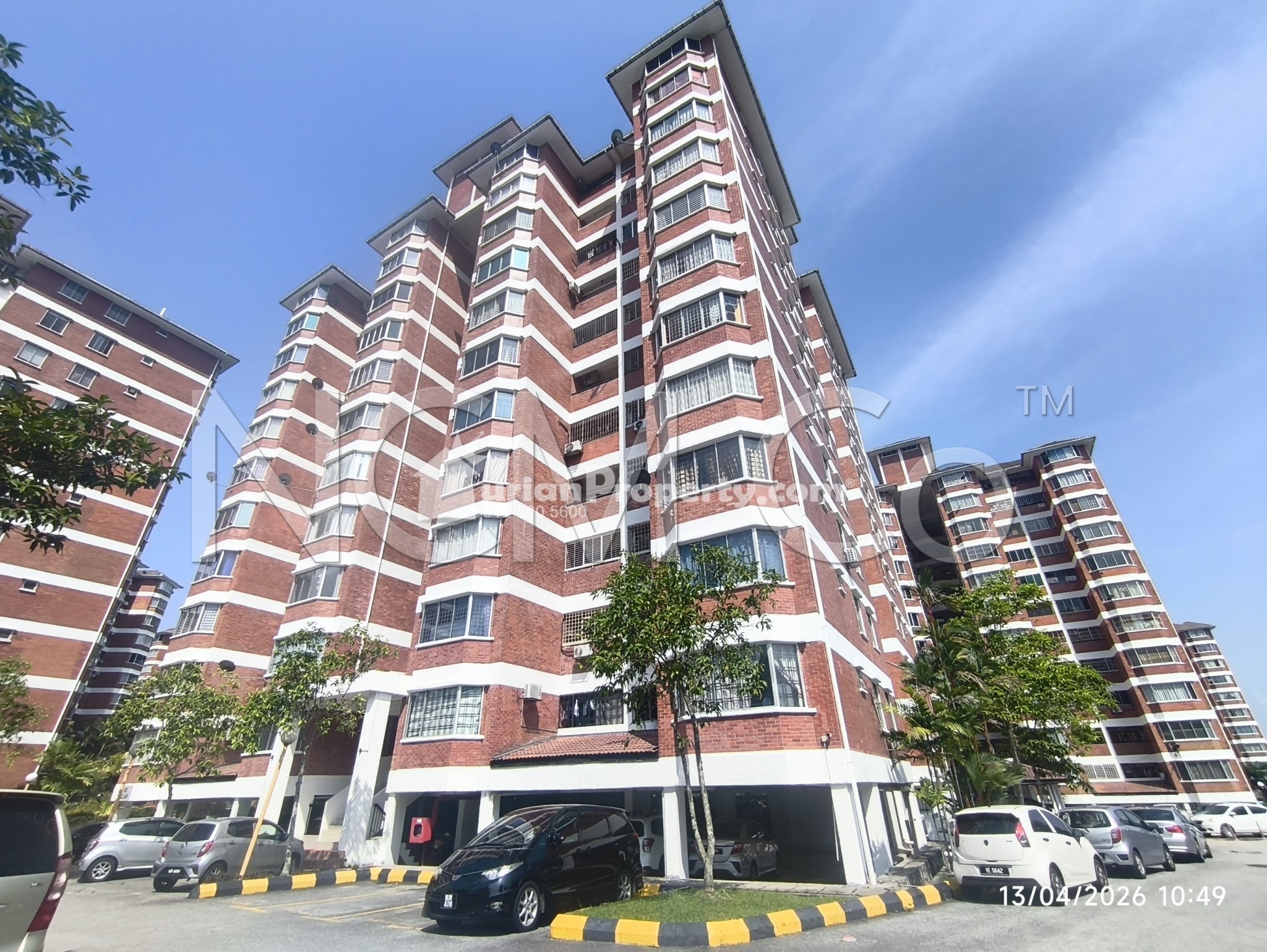 Condo For Auction at Green Acre Park