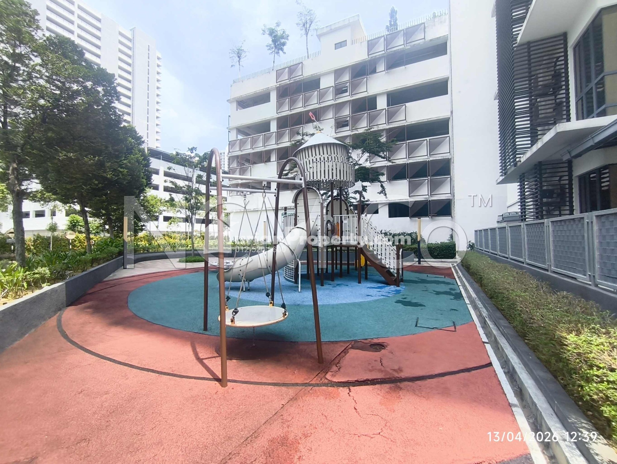 Condo For Auction at Oasis 2 Residence