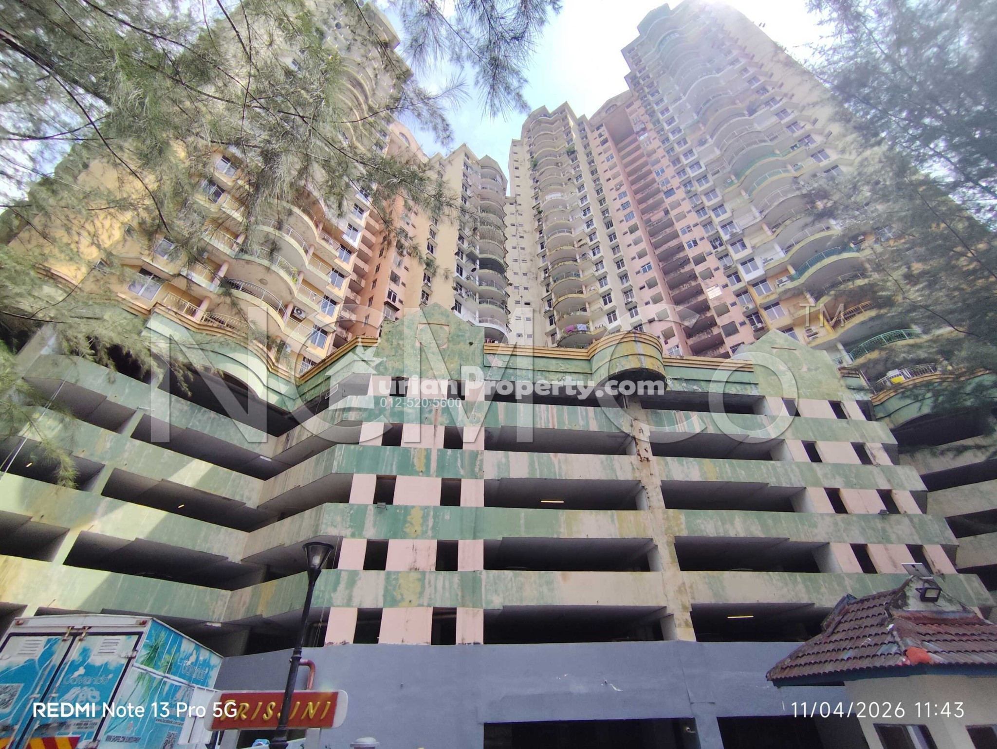 Condo For Auction at Venice Hill