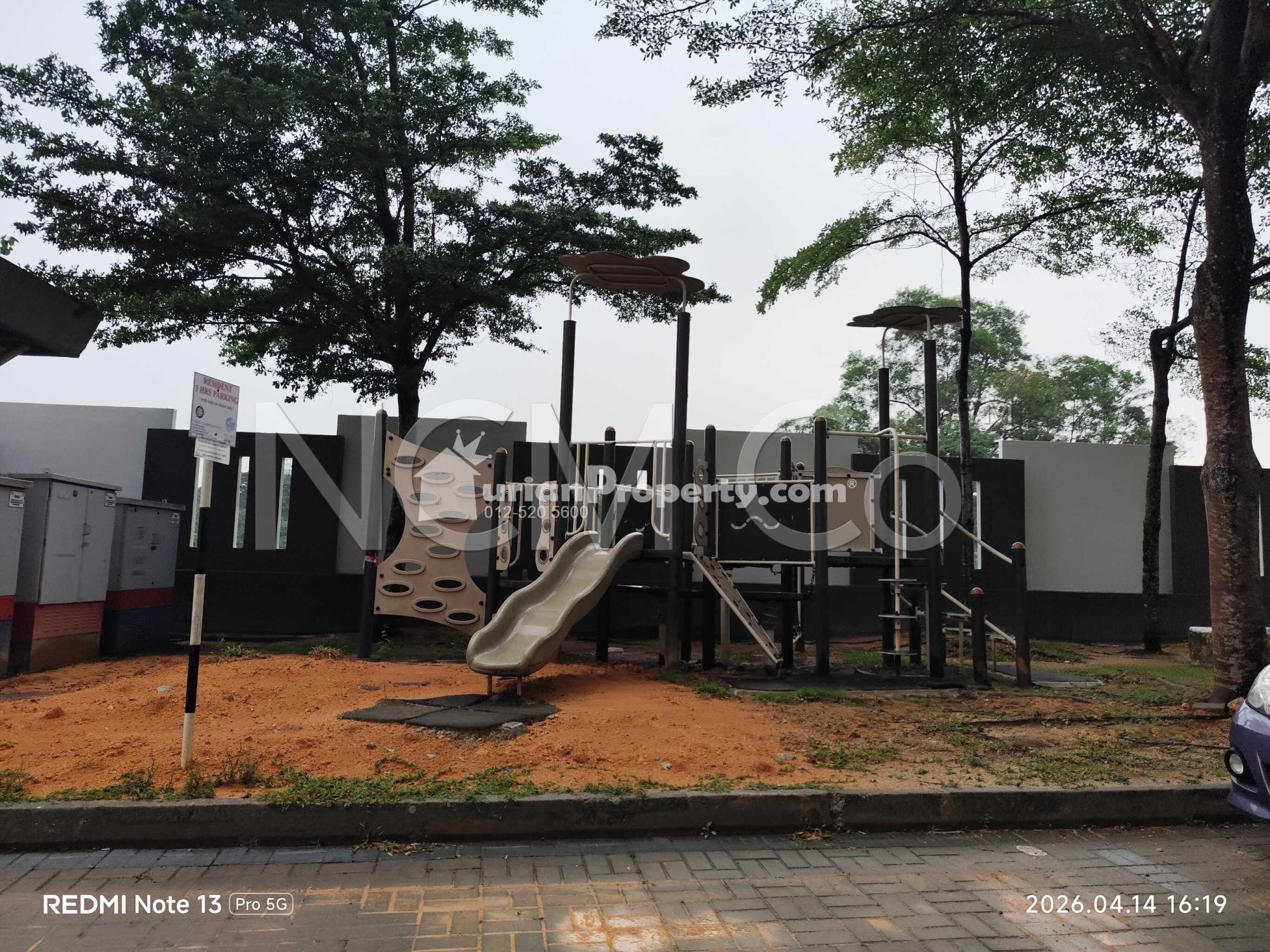 Condo For Auction at Palma Laguna