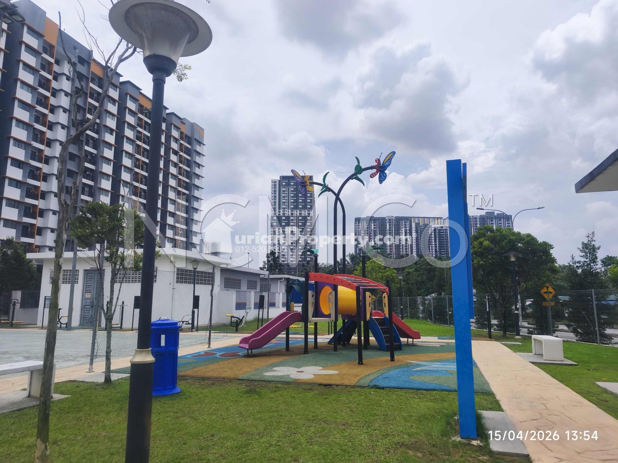 Apartment For Auction at Taman Zamrud
