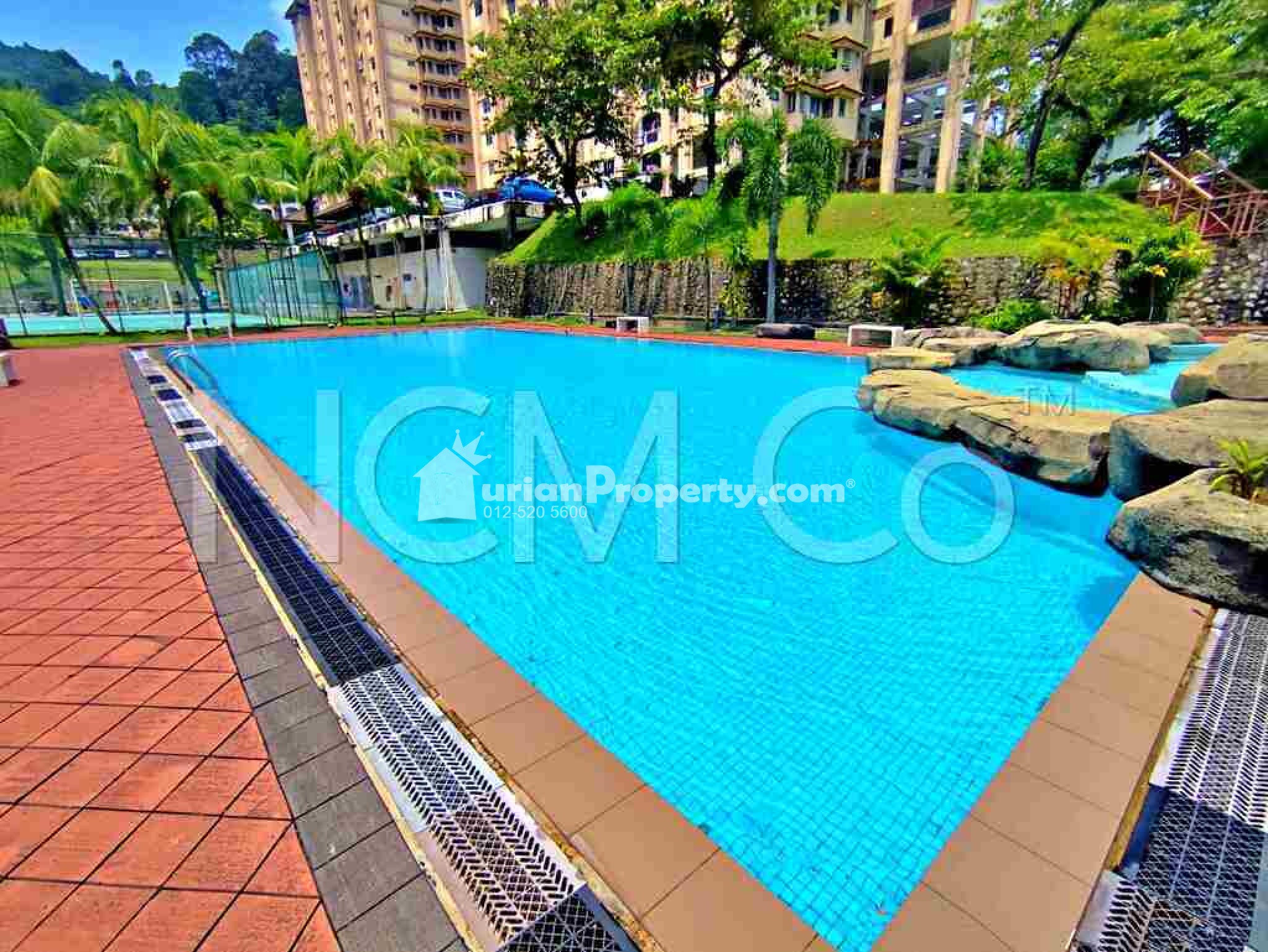 Condo For Auction at Villa Duta