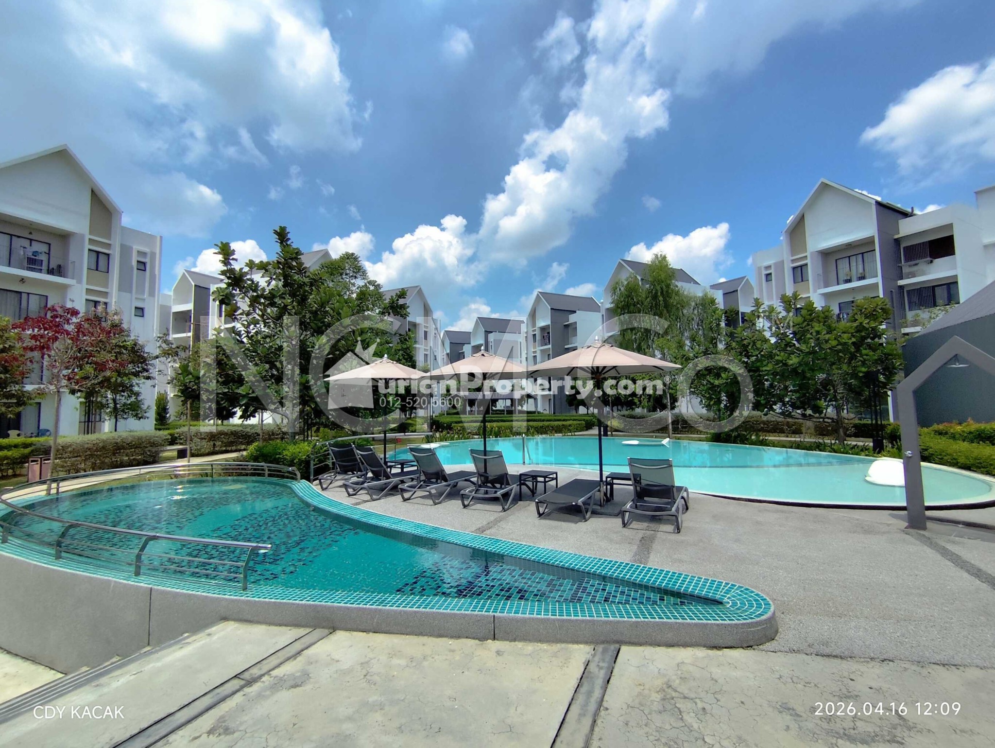 Terrace House For Auction at Casa Bayu Apartment