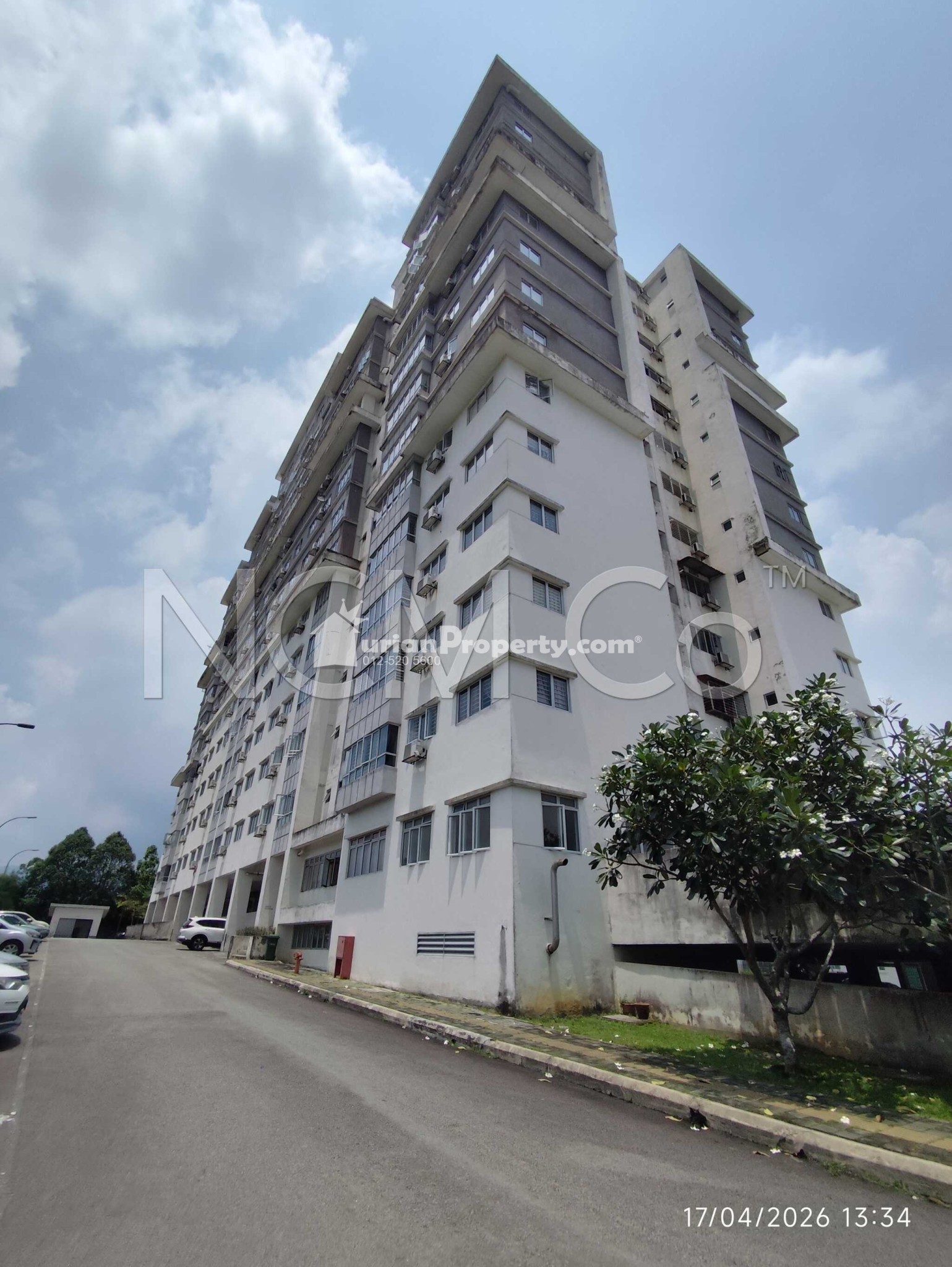 Apartment For Auction at The Residence 1