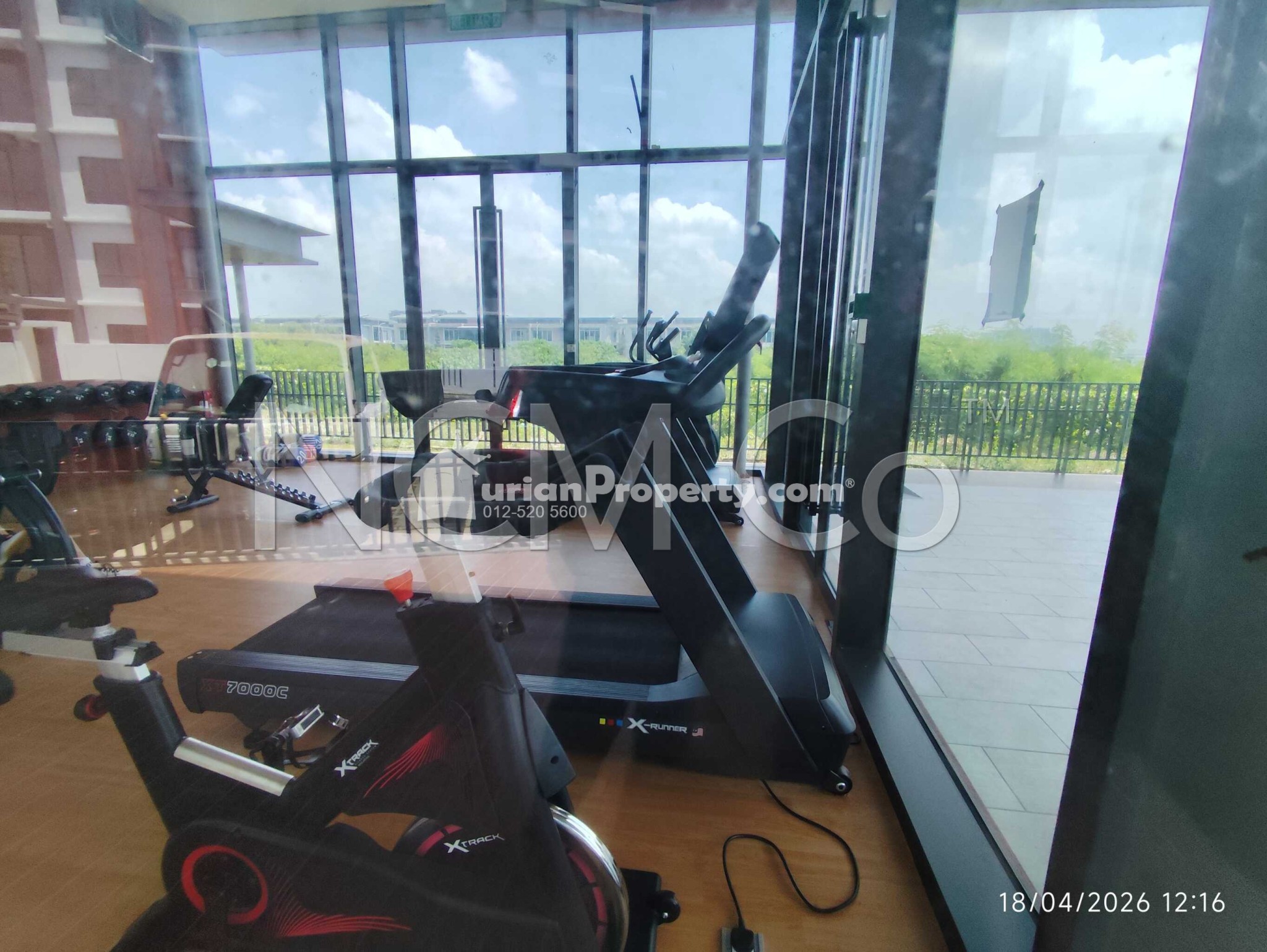 Apartment For Auction at E'island Lake Haven Residence