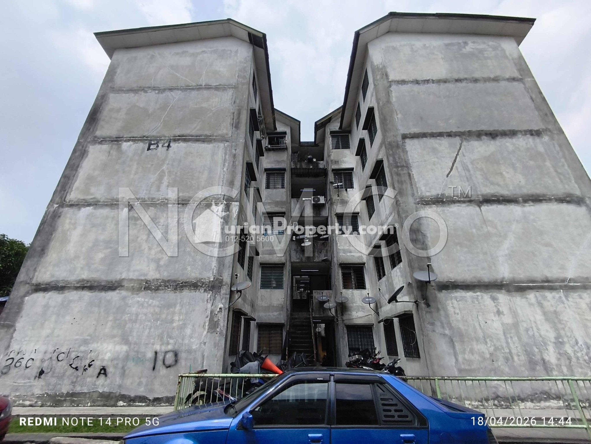 Apartment For Auction at Palma Apartment