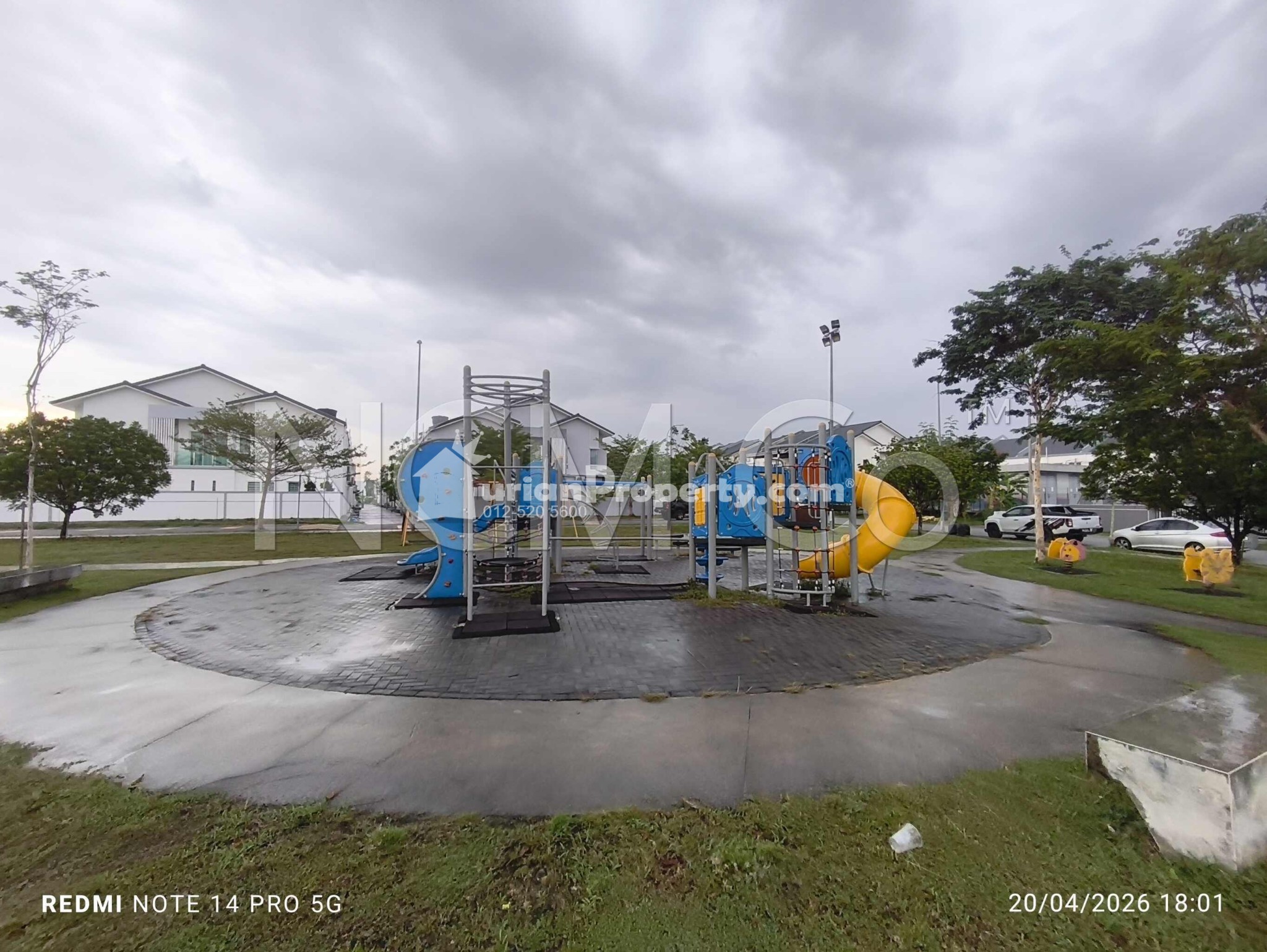 Terrace House For Auction at HIJAYU 3