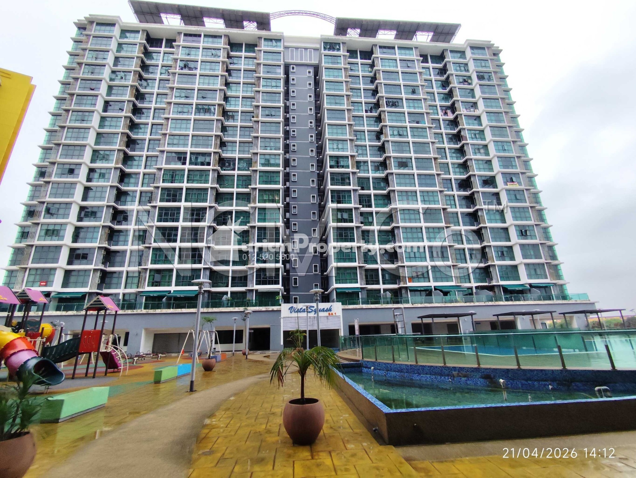 SOHO For Auction at Vista Alam