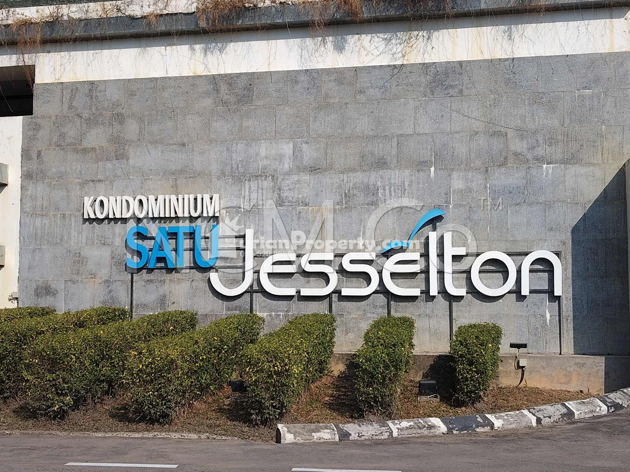 Apartment For Auction at One Jesselton Condominium