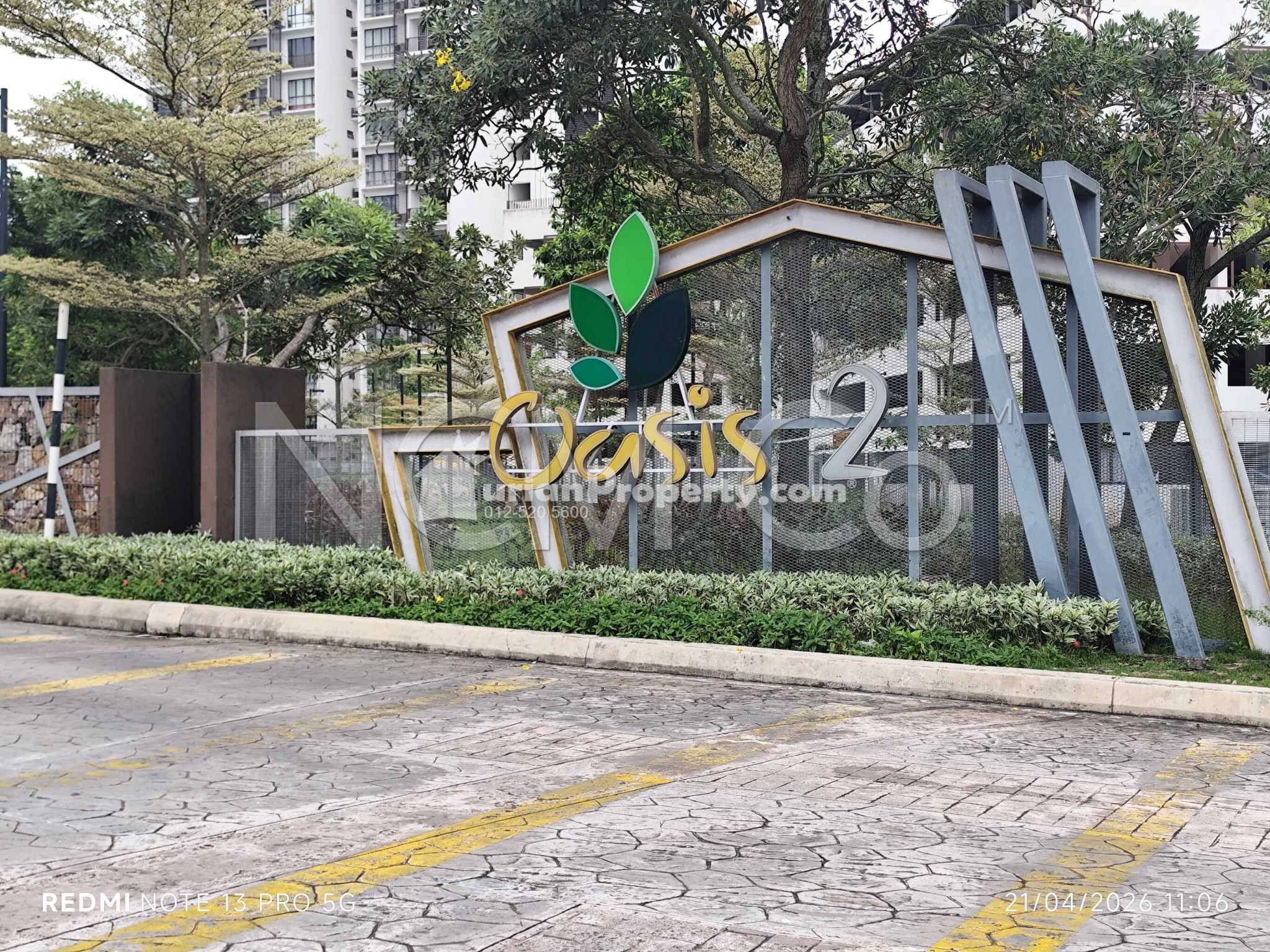 Condo For Auction at Oasis 2 Residence