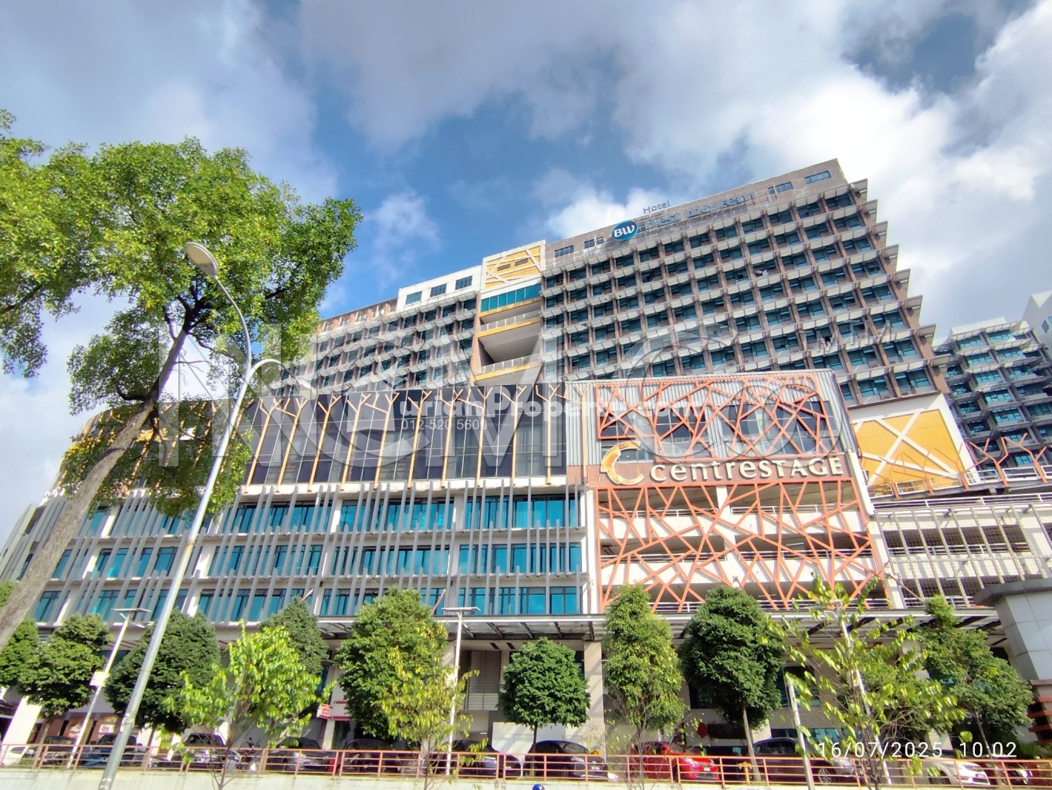 Serviced Residence For Auction at Centrestage