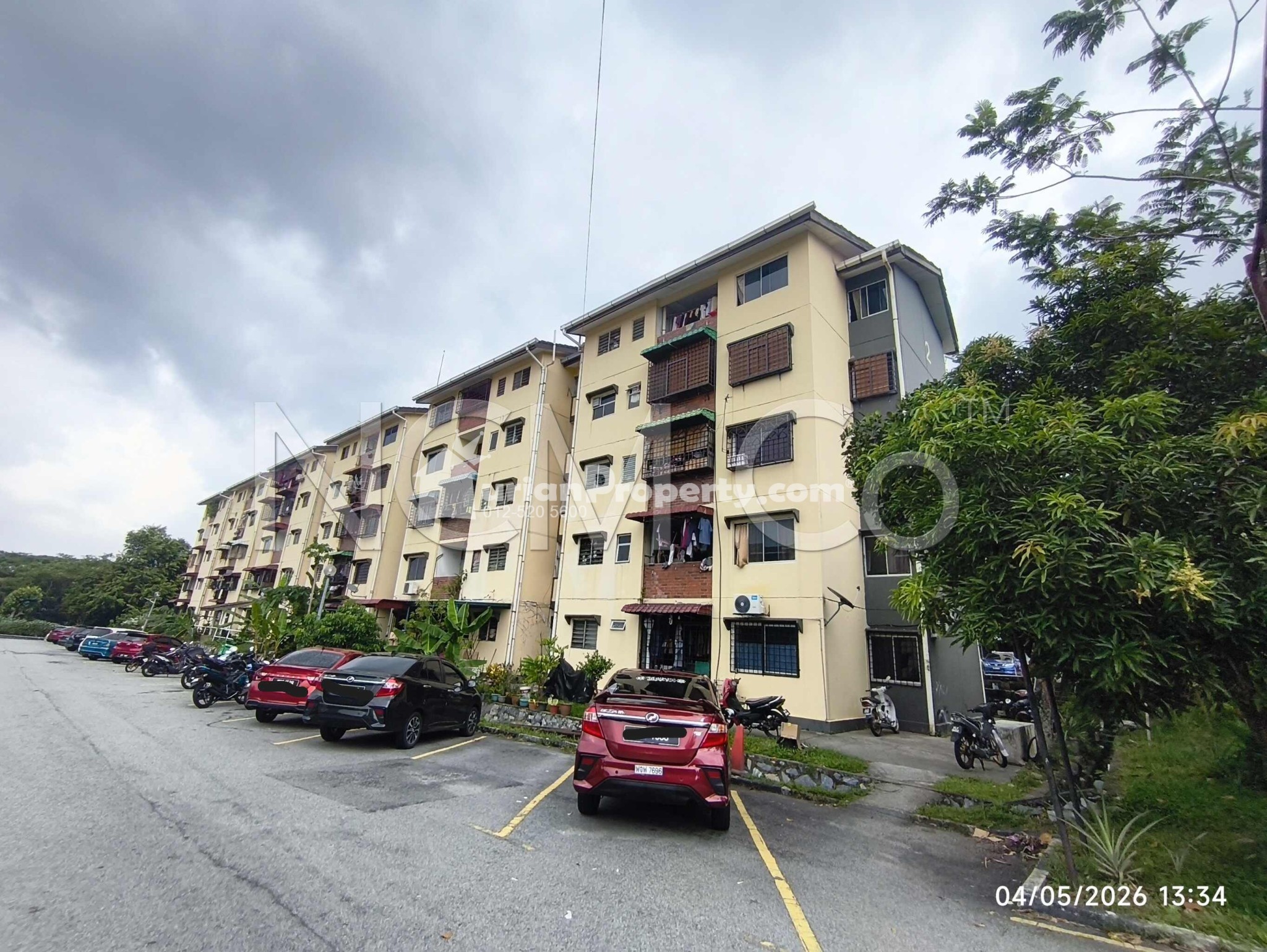 Apartment For Auction at Seksyen 2