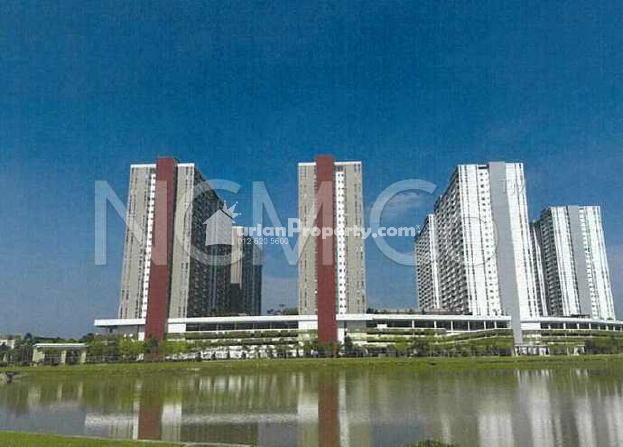 Apartment For Auction at Lakefront Residence