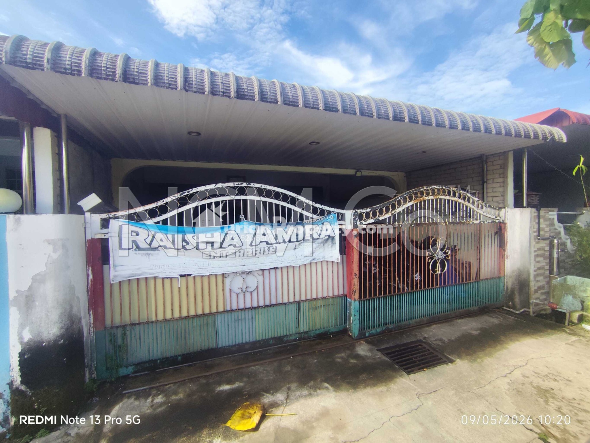 Terrace House For Auction at Taman Selasih
