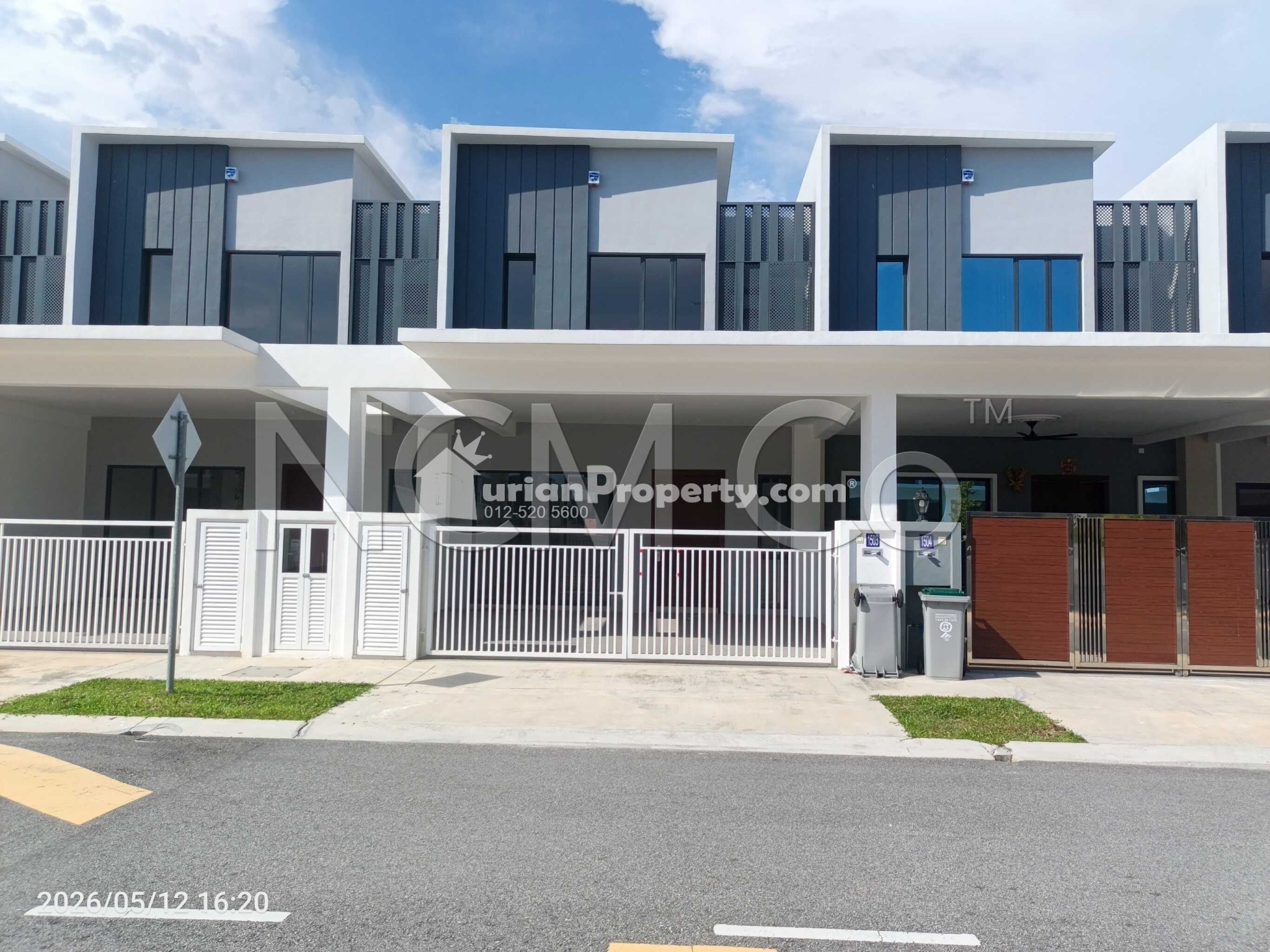 Terrace House For Auction at Hijayu 2