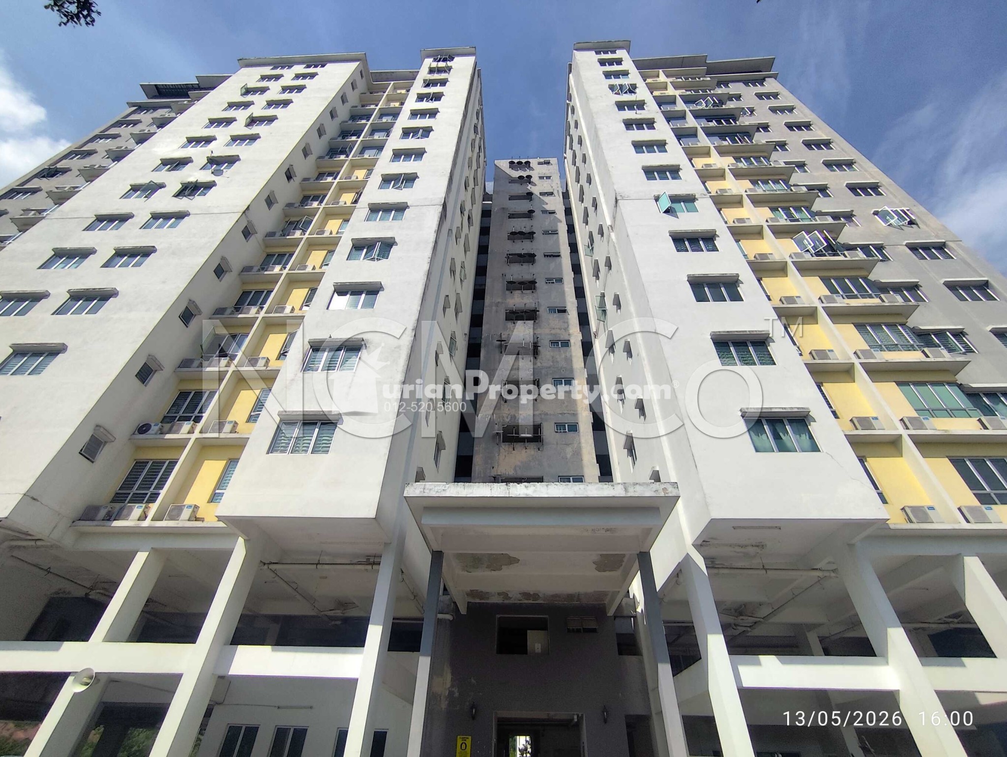Apartment For Auction at The Residence 1